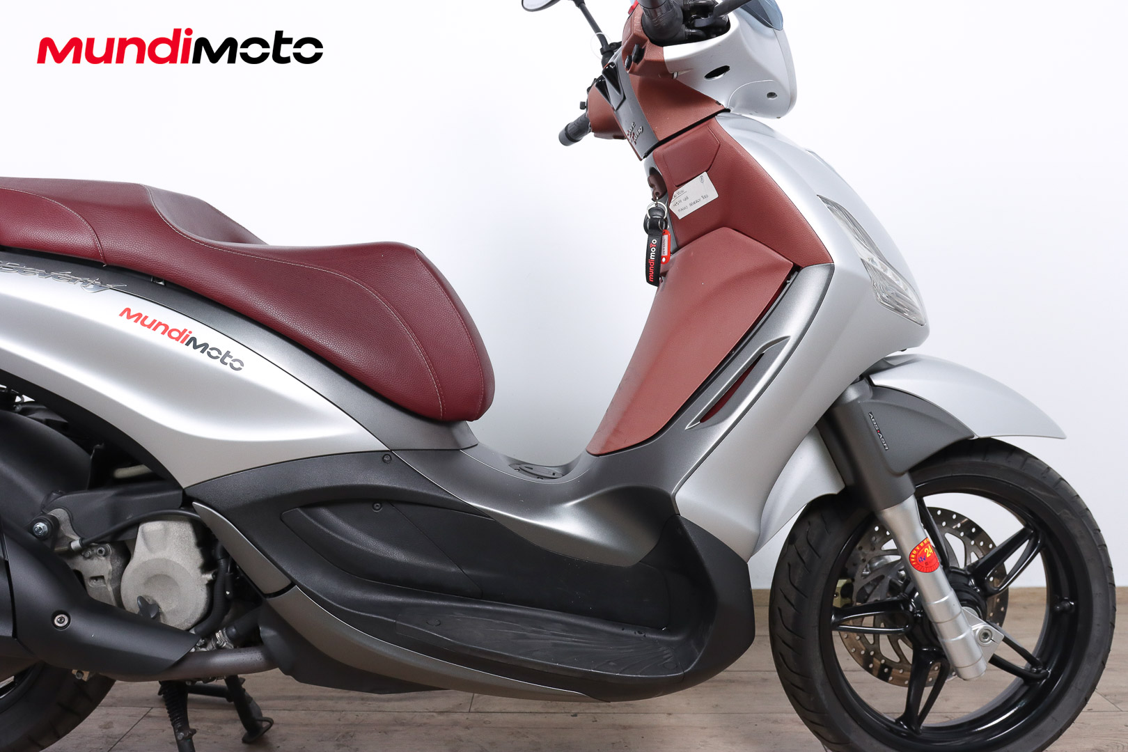 PIAGGIO Beverly Sport Touring 350 iePIAGGIO4 PIAGGIO Beverly Sport Touring 350 iePIAGGIO4