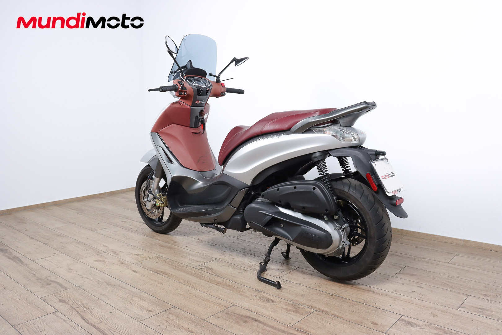 PIAGGIO Beverly Sport Touring 350 iePIAGGIO8 PIAGGIO Beverly Sport Touring 350 iePIAGGIO8