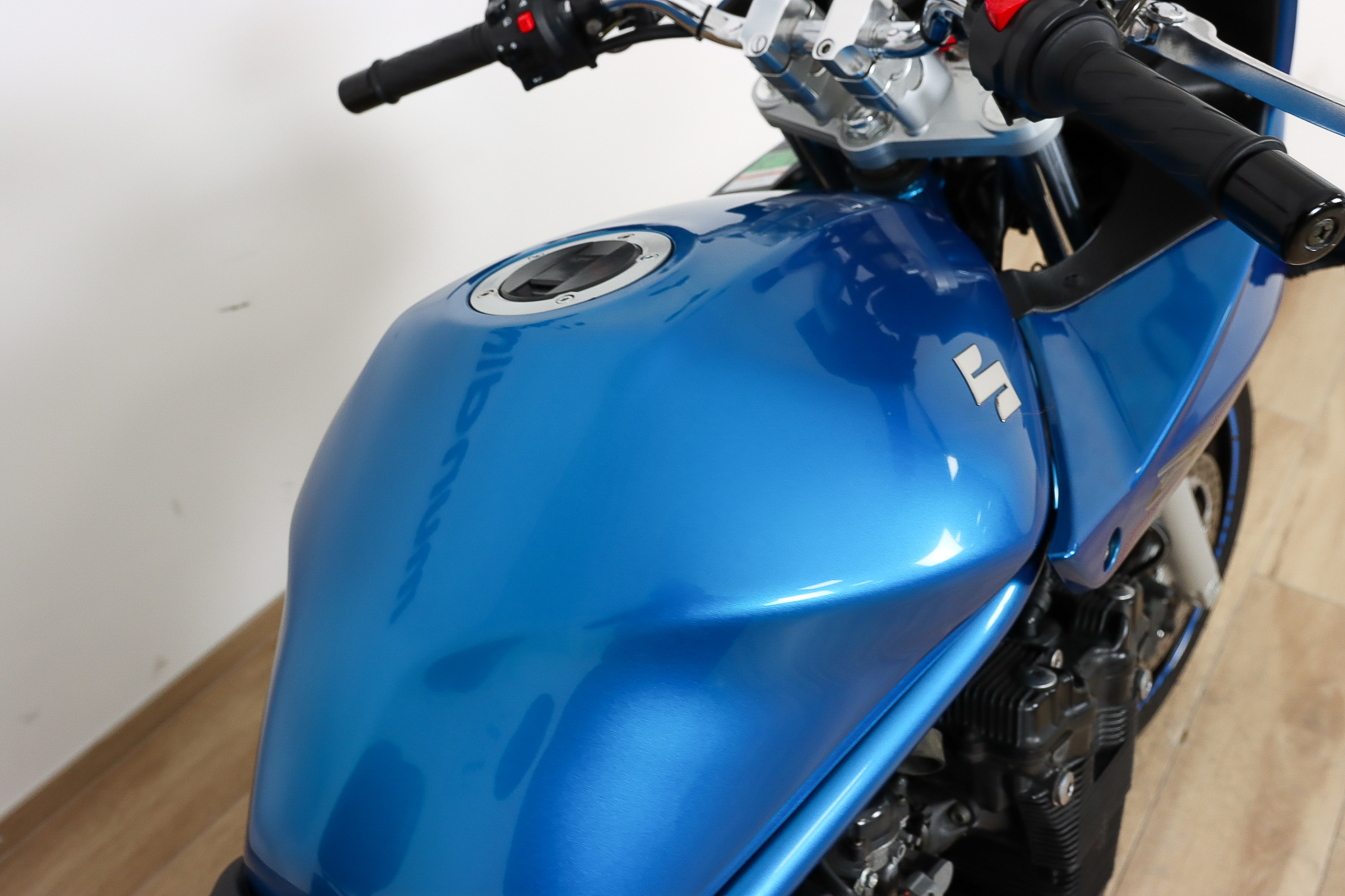 SUZUKI Bandit 650 SSUZUKI4 SUZUKI Bandit 650 SSUZUKI4