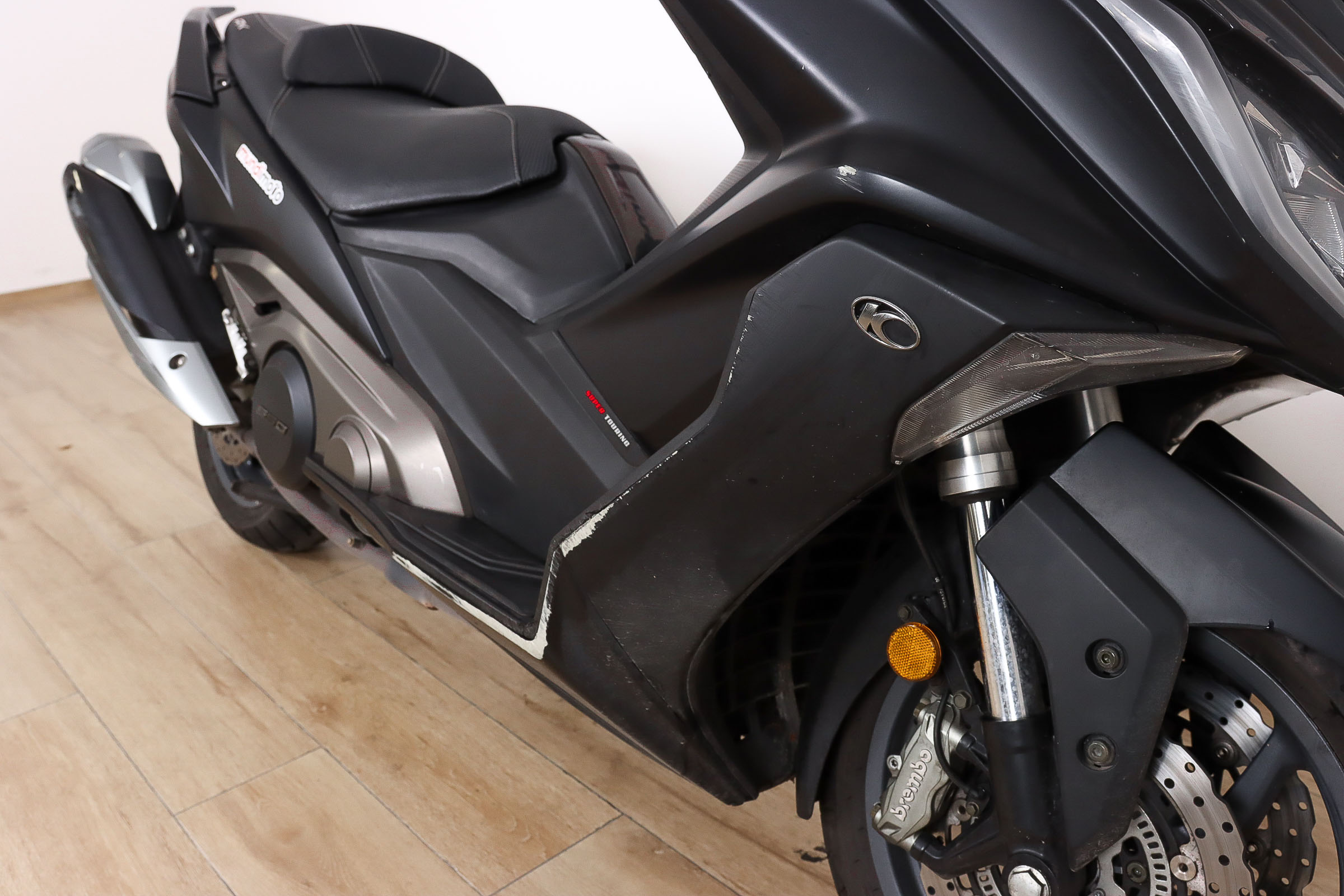 KYMCO AK 550KYMCO3 KYMCO AK 550KYMCO3
