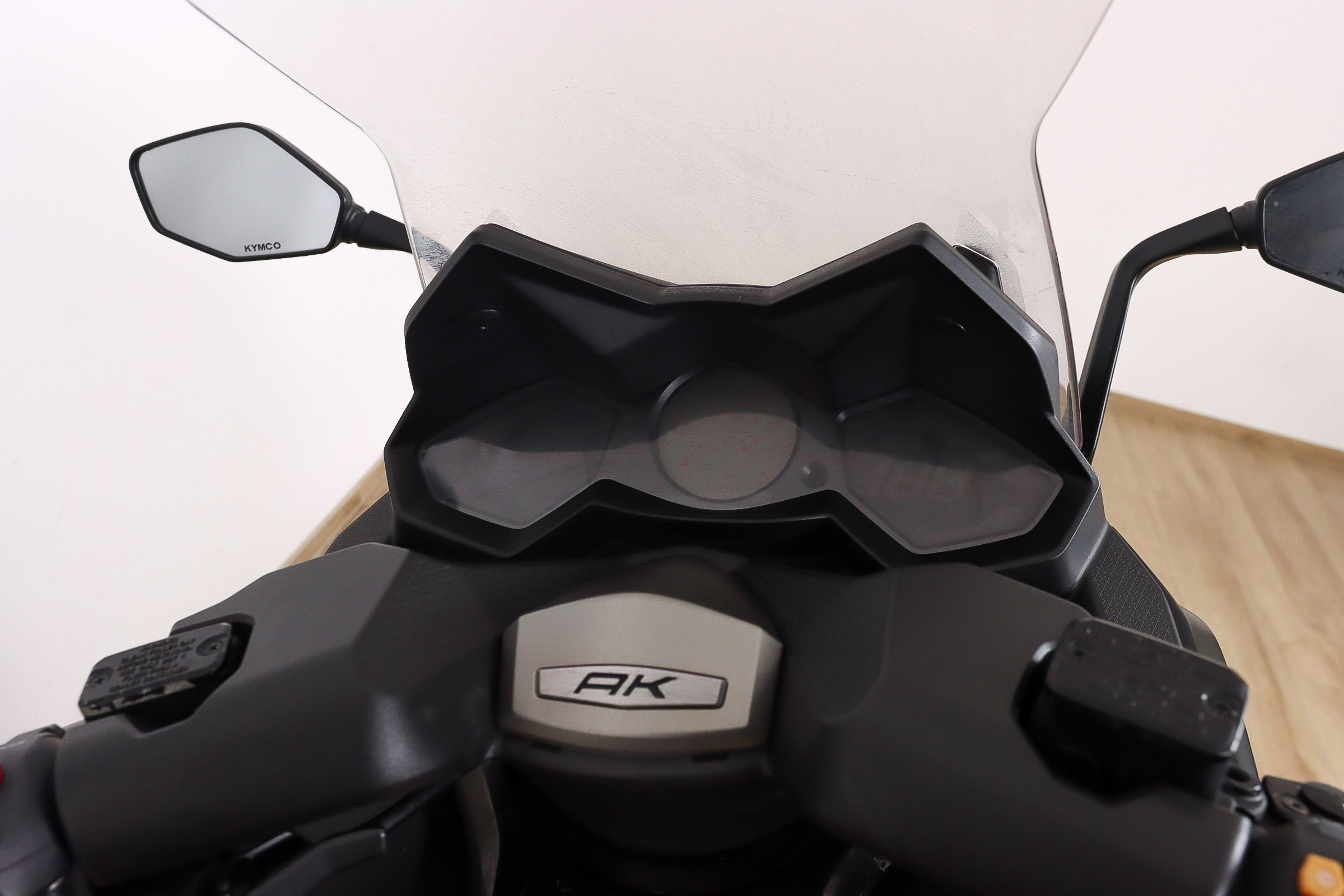 KYMCO AK 550KYMCO6 KYMCO AK 550KYMCO6
