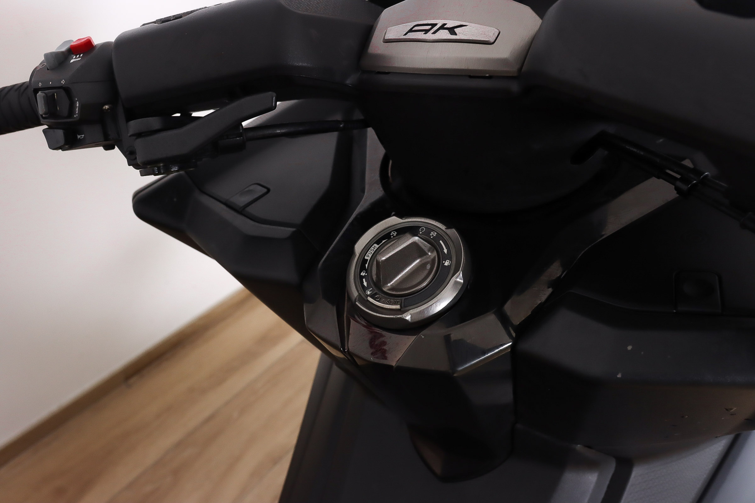 KYMCO AK 550KYMCO7 KYMCO AK 550KYMCO7