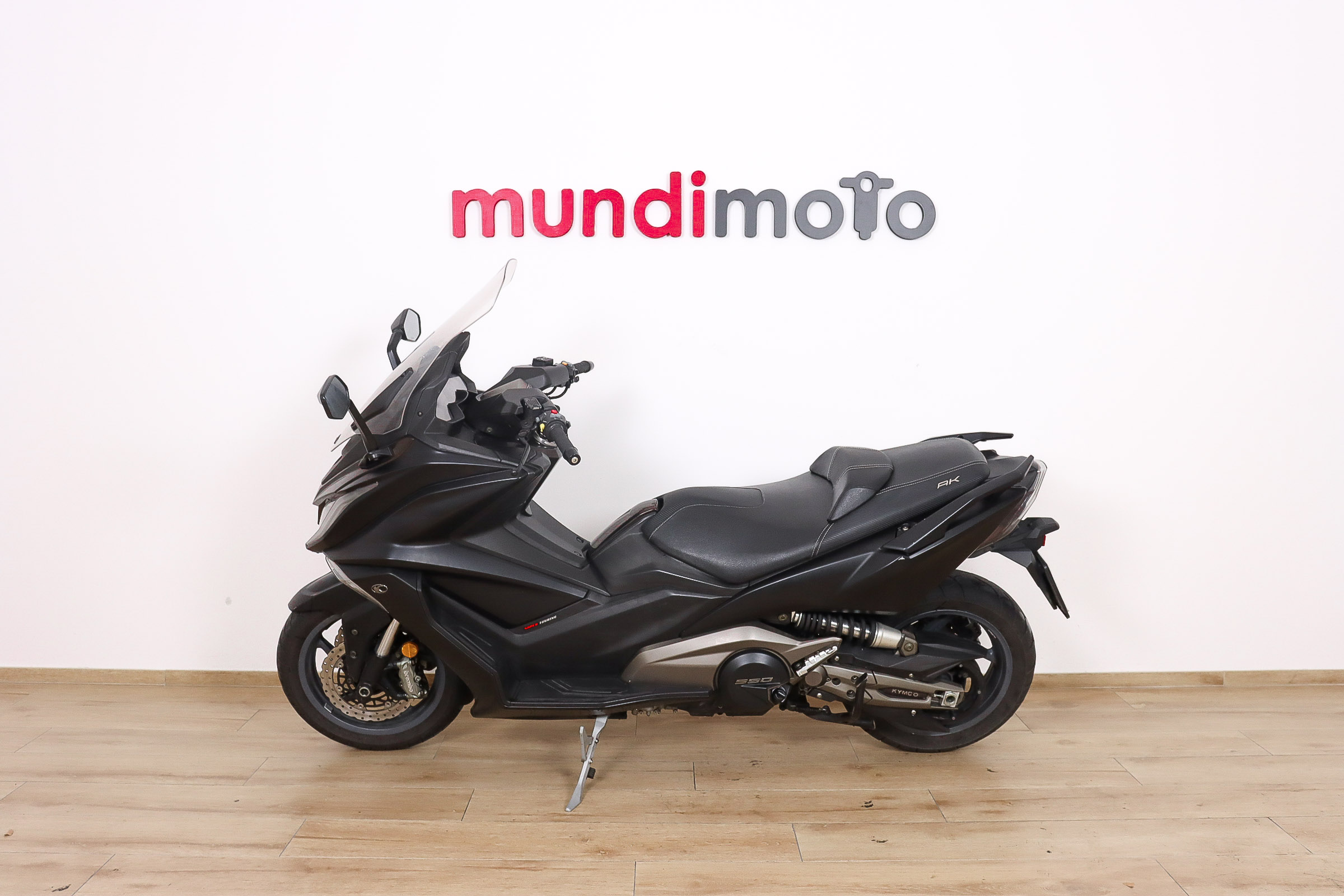 KYMCO AK 550KYMCO8 KYMCO AK 550KYMCO8