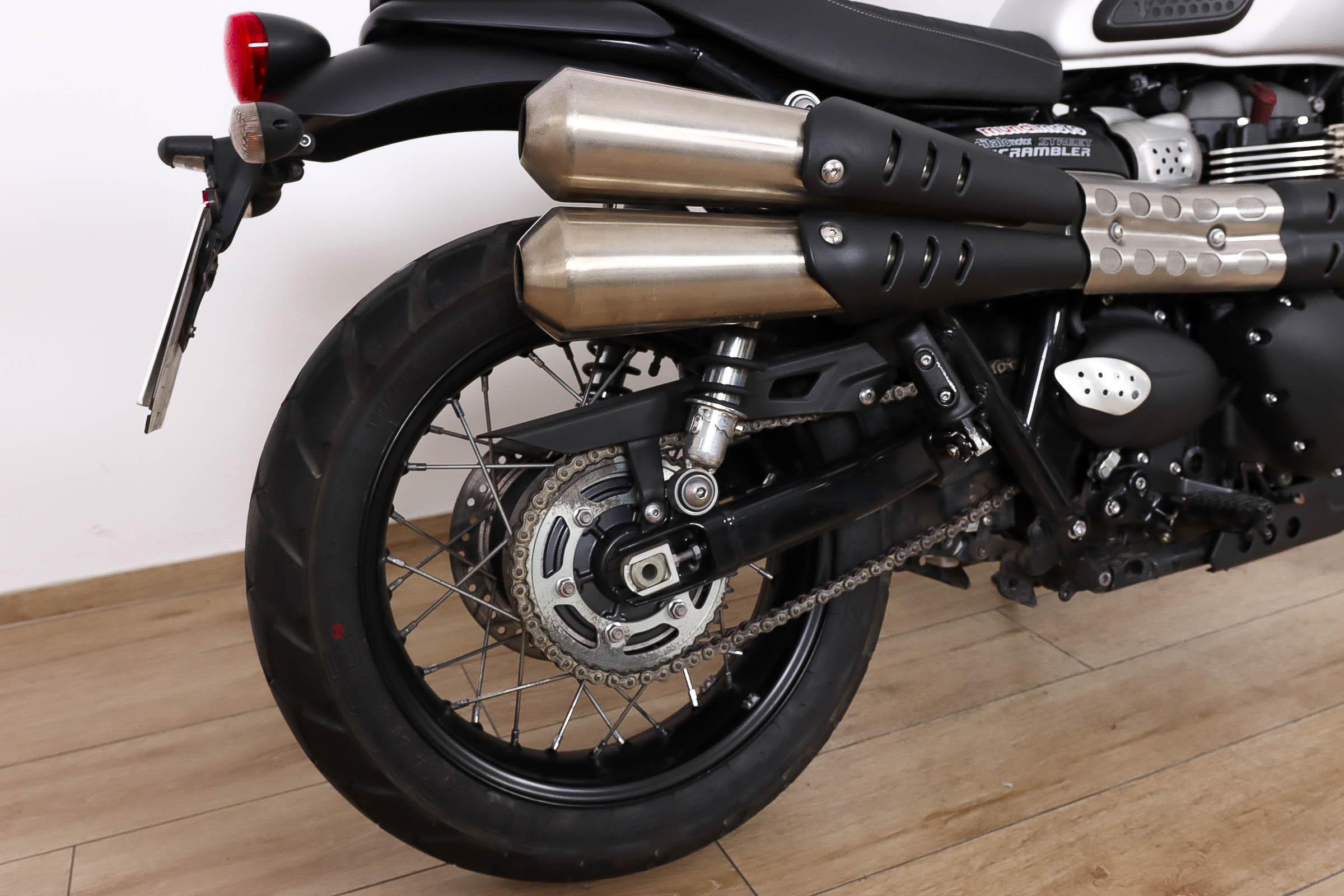 TRIUMPH Street ScramblerTRIUMPH5 TRIUMPH Street ScramblerTRIUMPH5