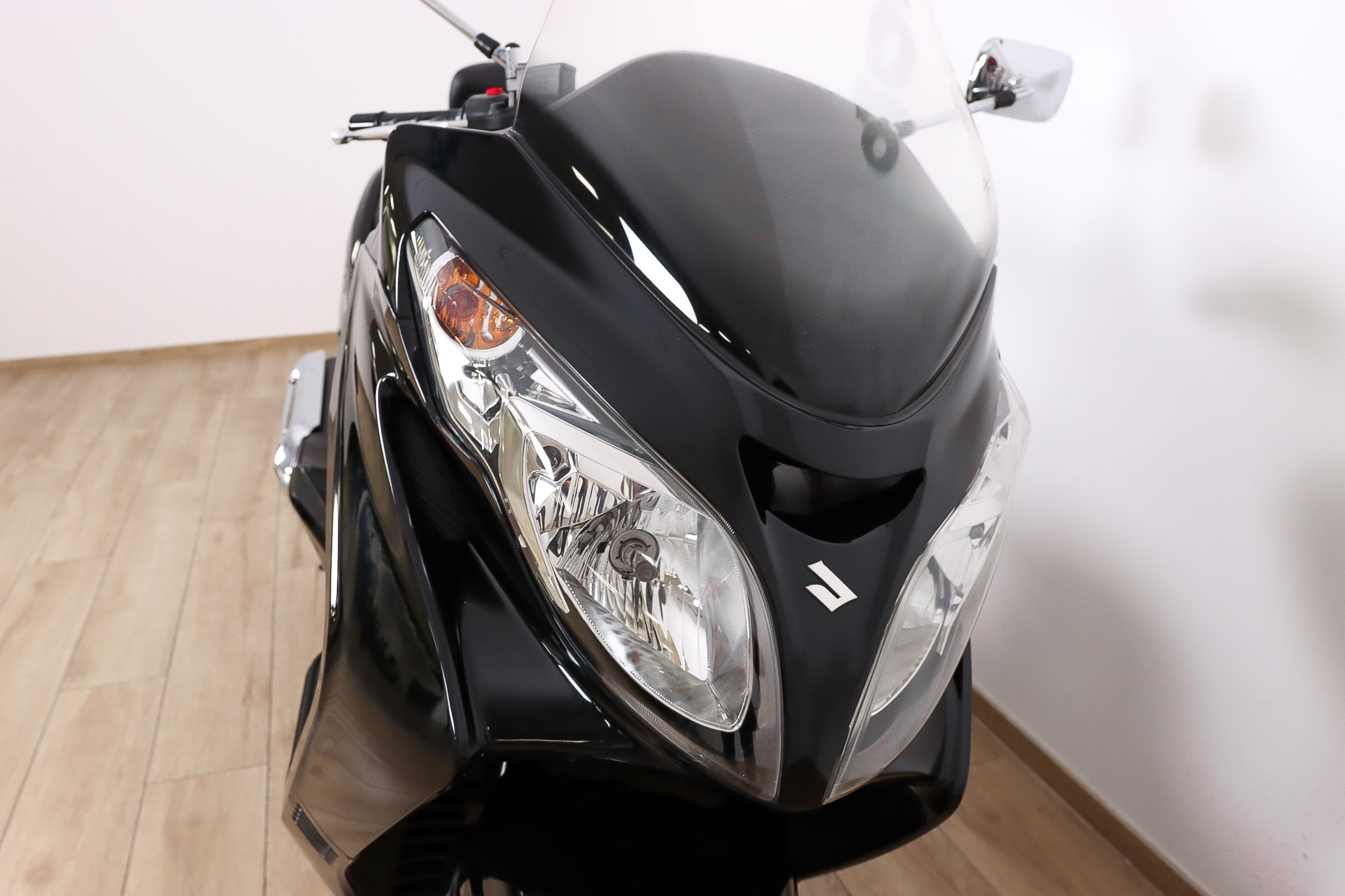 SUZUKI BURGMAN 400SUZUKI3 SUZUKI BURGMAN 400SUZUKI3
