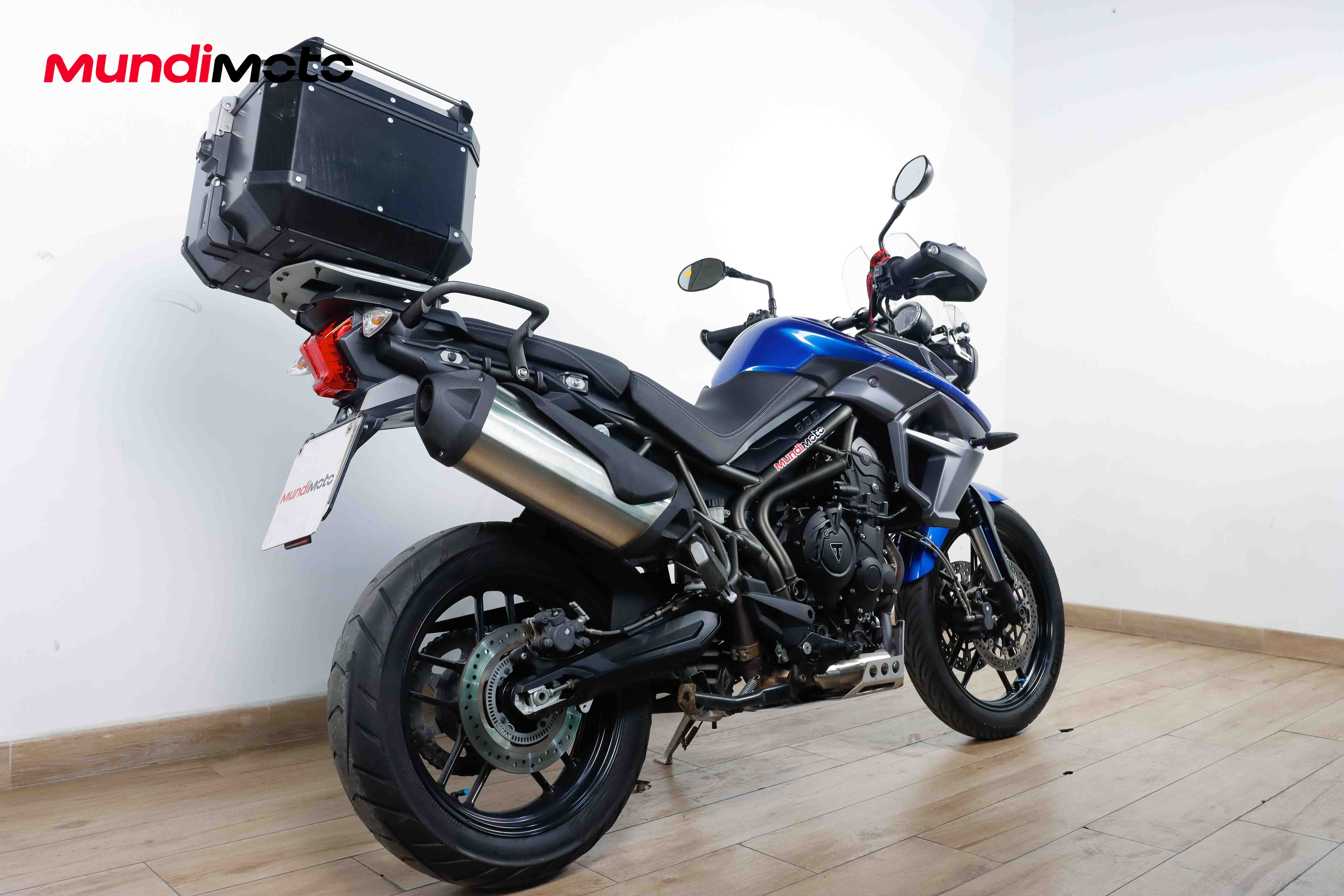 TRIUMPH Tiger 800 XR XTRIUMPH2 TRIUMPH Tiger 800 XR XTRIUMPH2
