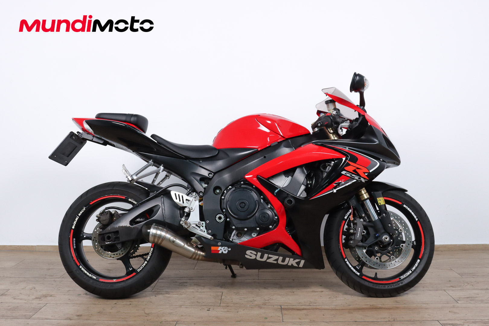 SUZUKI GSX R600SUZUKI0 SUZUKI GSX R600SUZUKI0