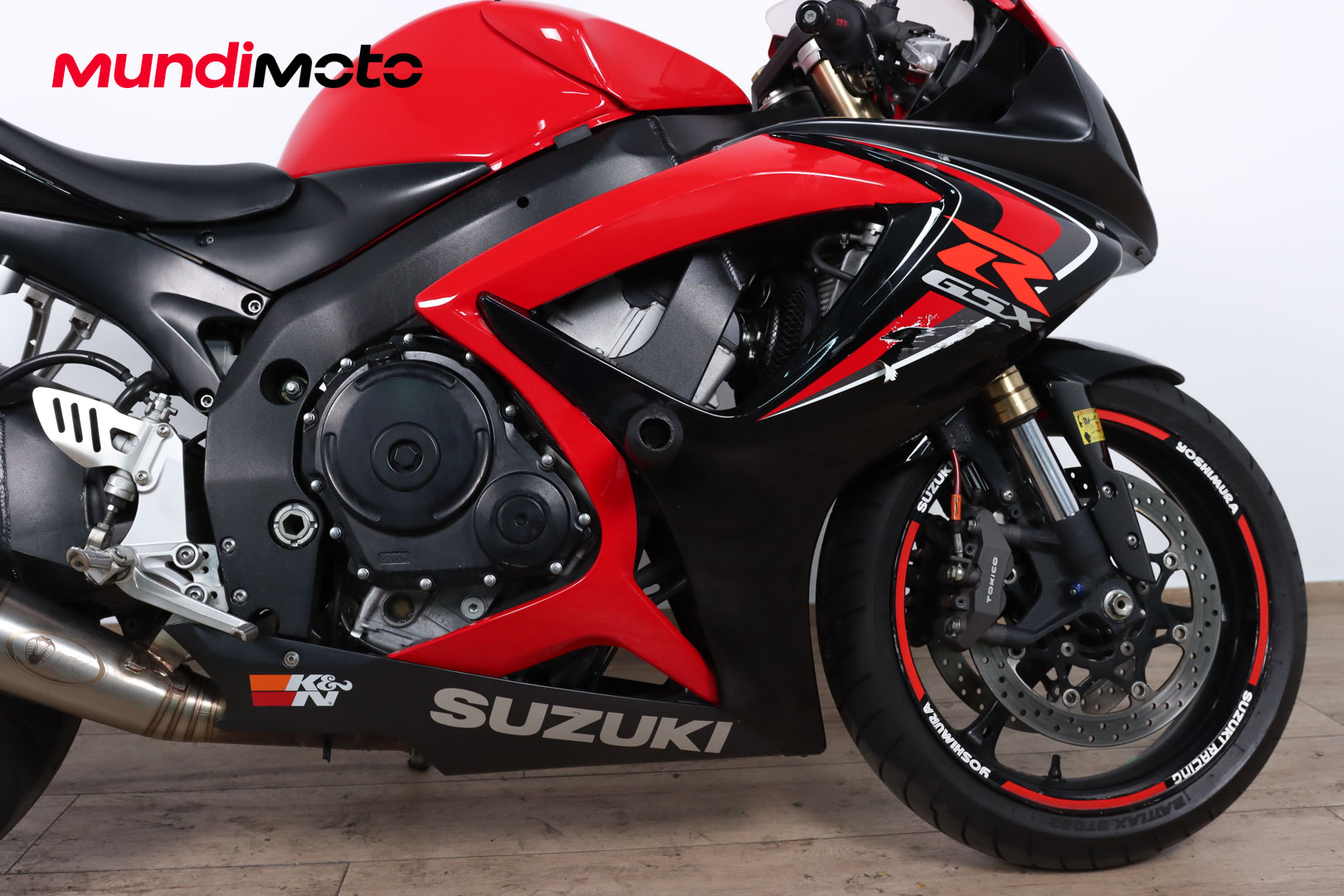 SUZUKI GSX R600SUZUKI4 SUZUKI GSX R600SUZUKI4