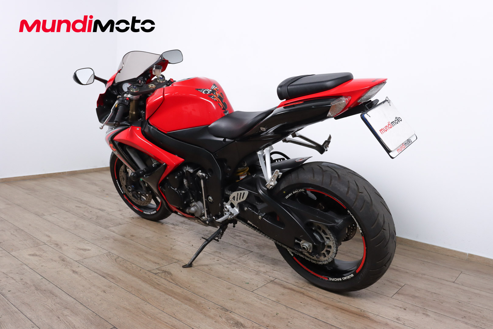 SUZUKI GSX R600SUZUKI8 SUZUKI GSX R600SUZUKI8