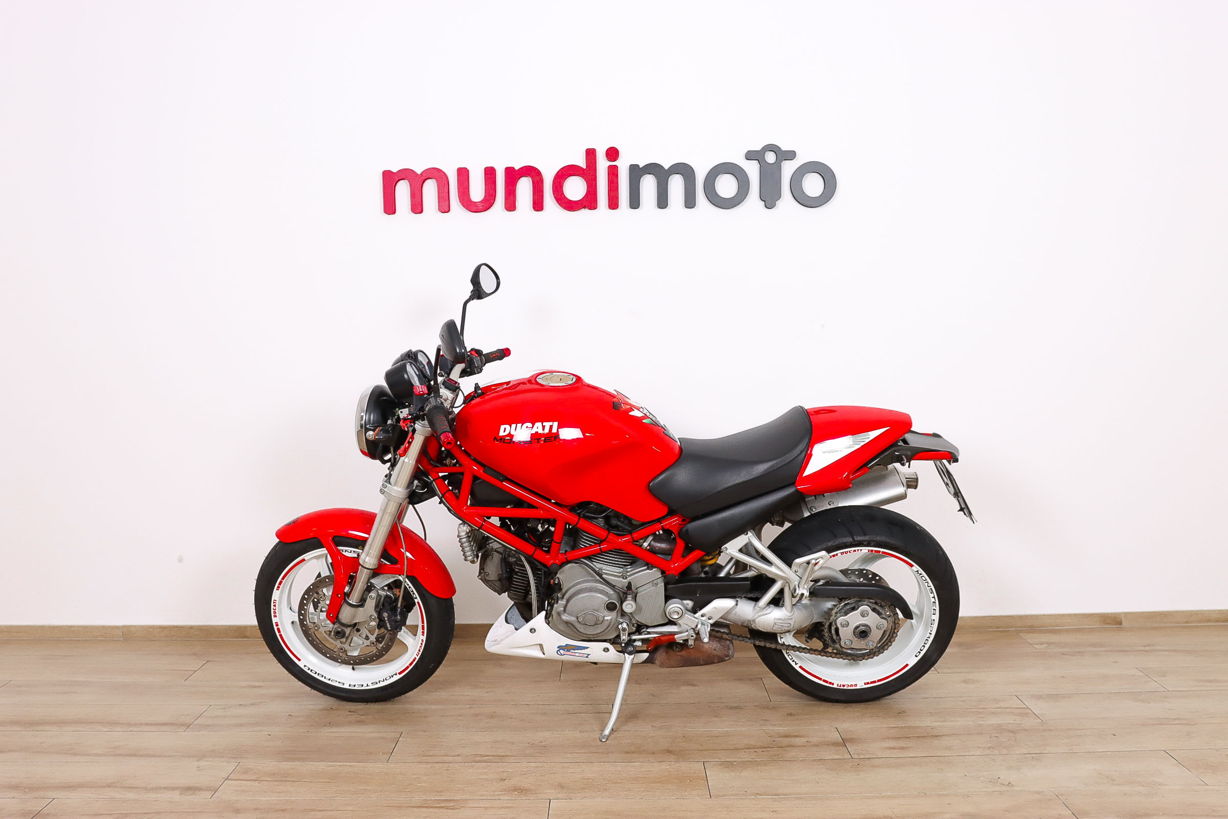 DUCATI MONSTER S2R 800DUCATI9 DUCATI MONSTER S2R 800DUCATI9