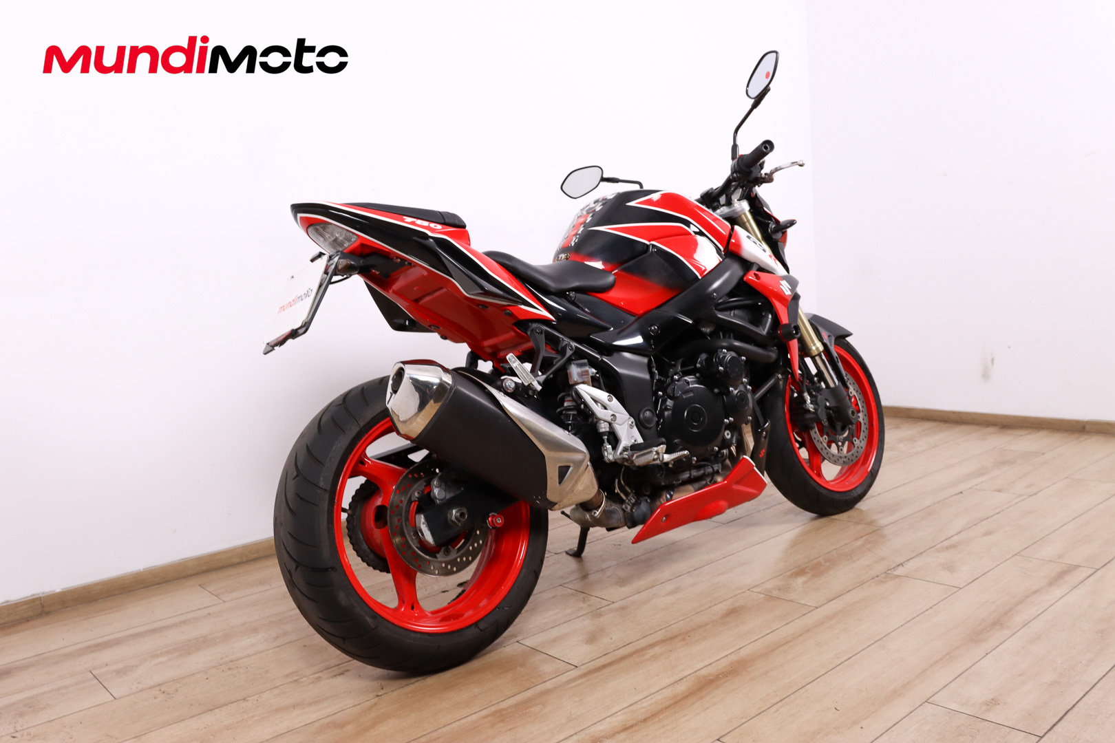 SUZUKI GSR 750SUZUKI1 SUZUKI GSR 750SUZUKI1