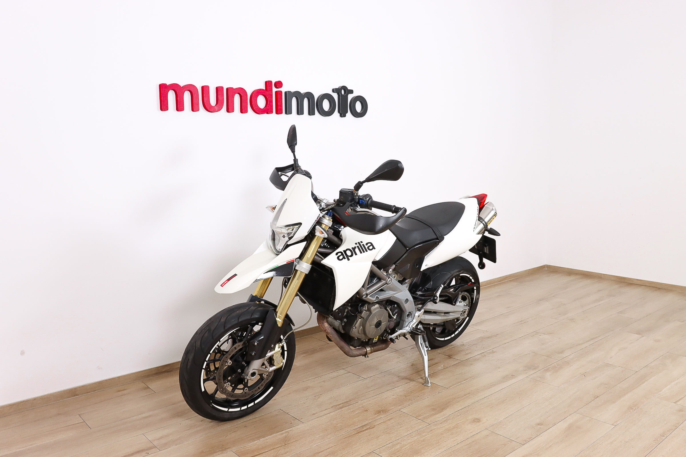 APRILIA Dorsoduro 750APRILIA8 APRILIA Dorsoduro 750APRILIA8