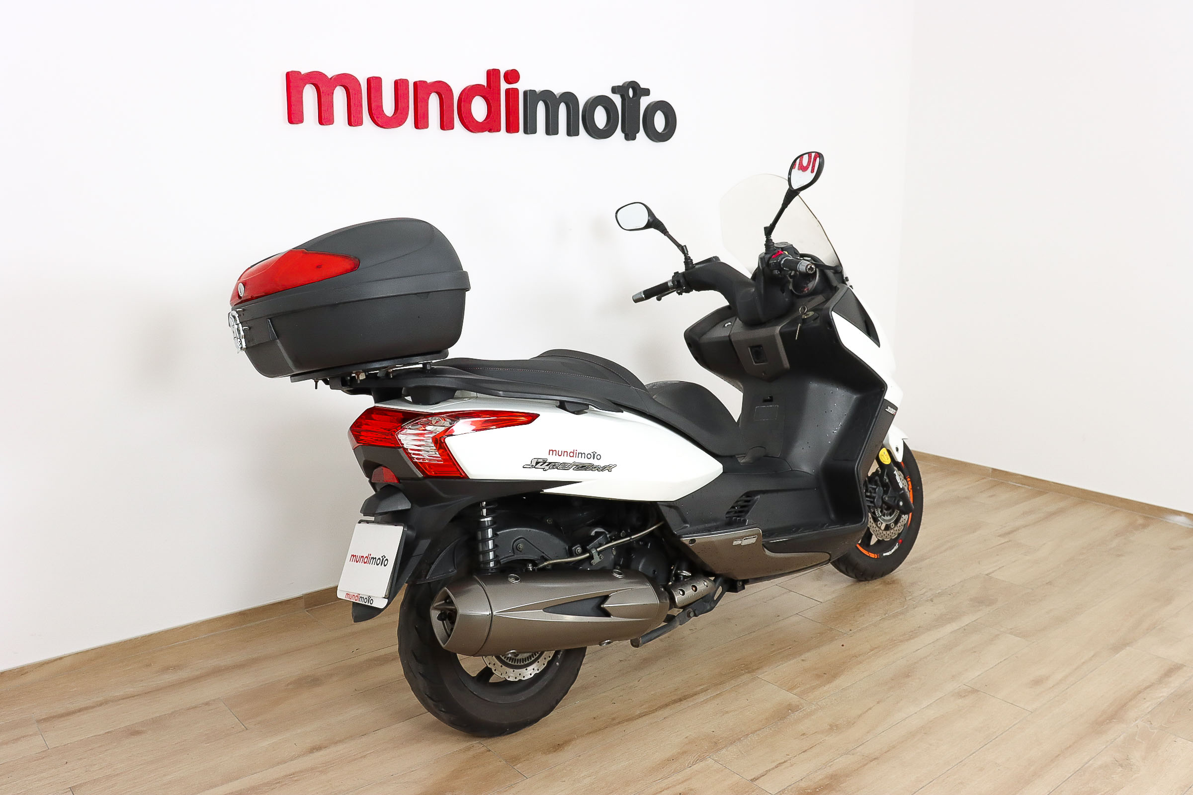 KYMCO Super Dink 300iKYMCO1 KYMCO Super Dink 300iKYMCO1
