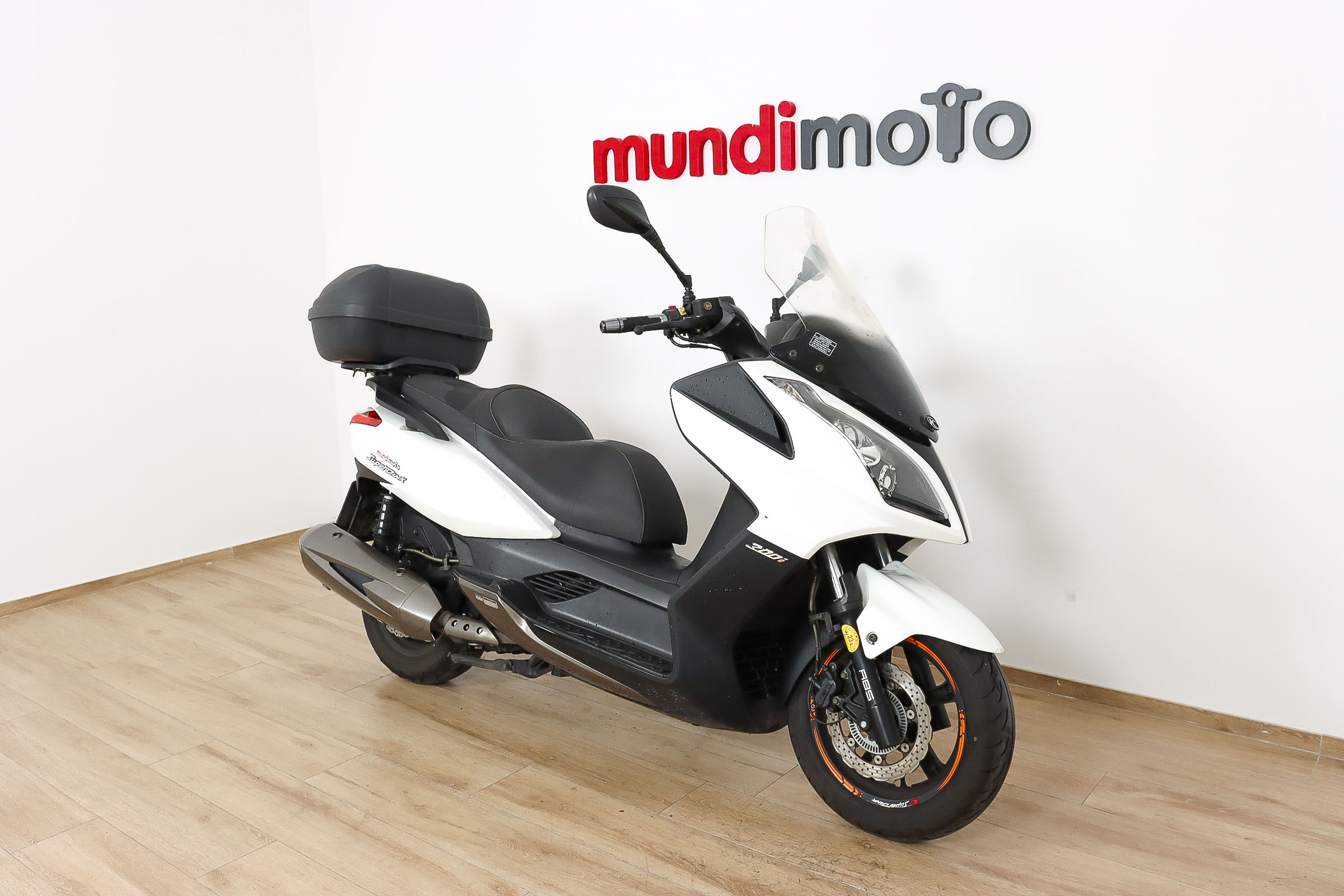 KYMCO Super Dink 300iKYMCO2 KYMCO Super Dink 300iKYMCO2
