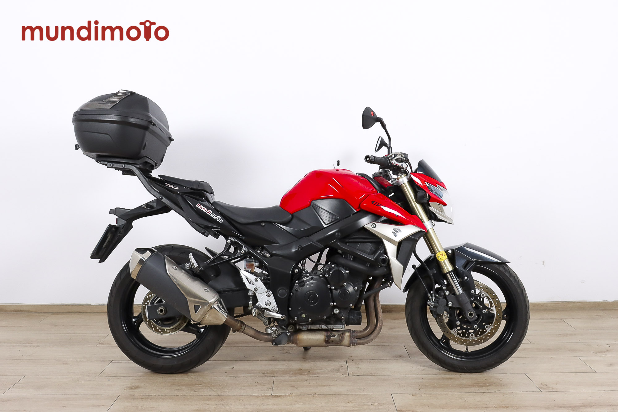 SUZUKI GSR750SUZUKI0 SUZUKI GSR750SUZUKI0