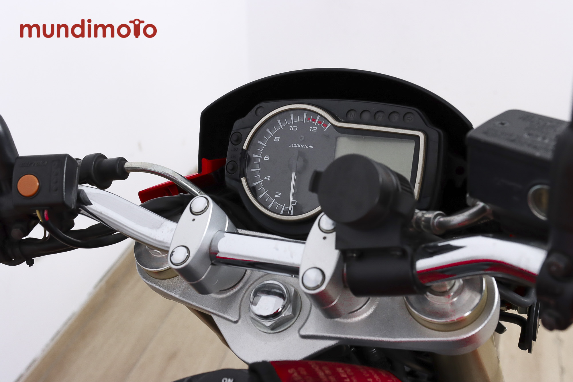 SUZUKI GSR750SUZUKI5 SUZUKI GSR750SUZUKI5