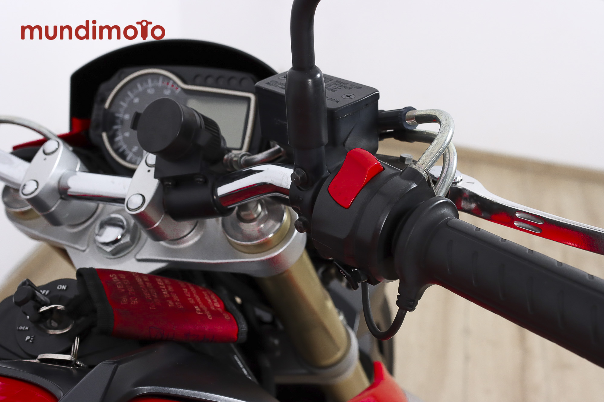 SUZUKI GSR750SUZUKI6 SUZUKI GSR750SUZUKI6