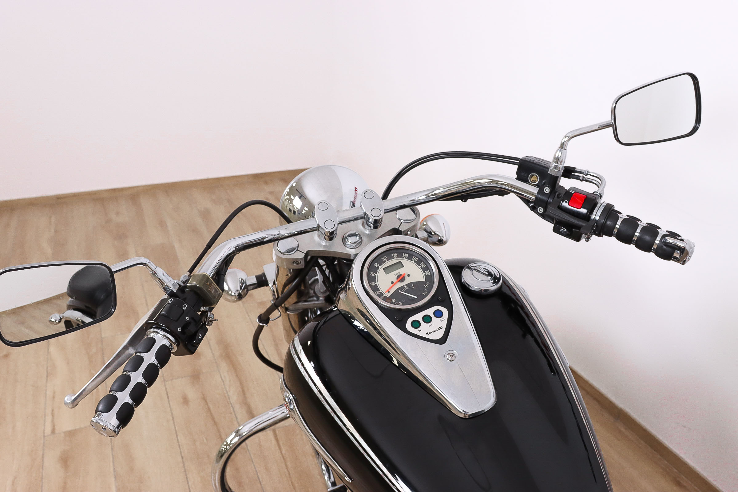 KAWASAKI VN 900 Classic Special Edition promoKAWASAKI11 KAWASAKI VN 900 Classic Special Edition promoKAWASAKI11