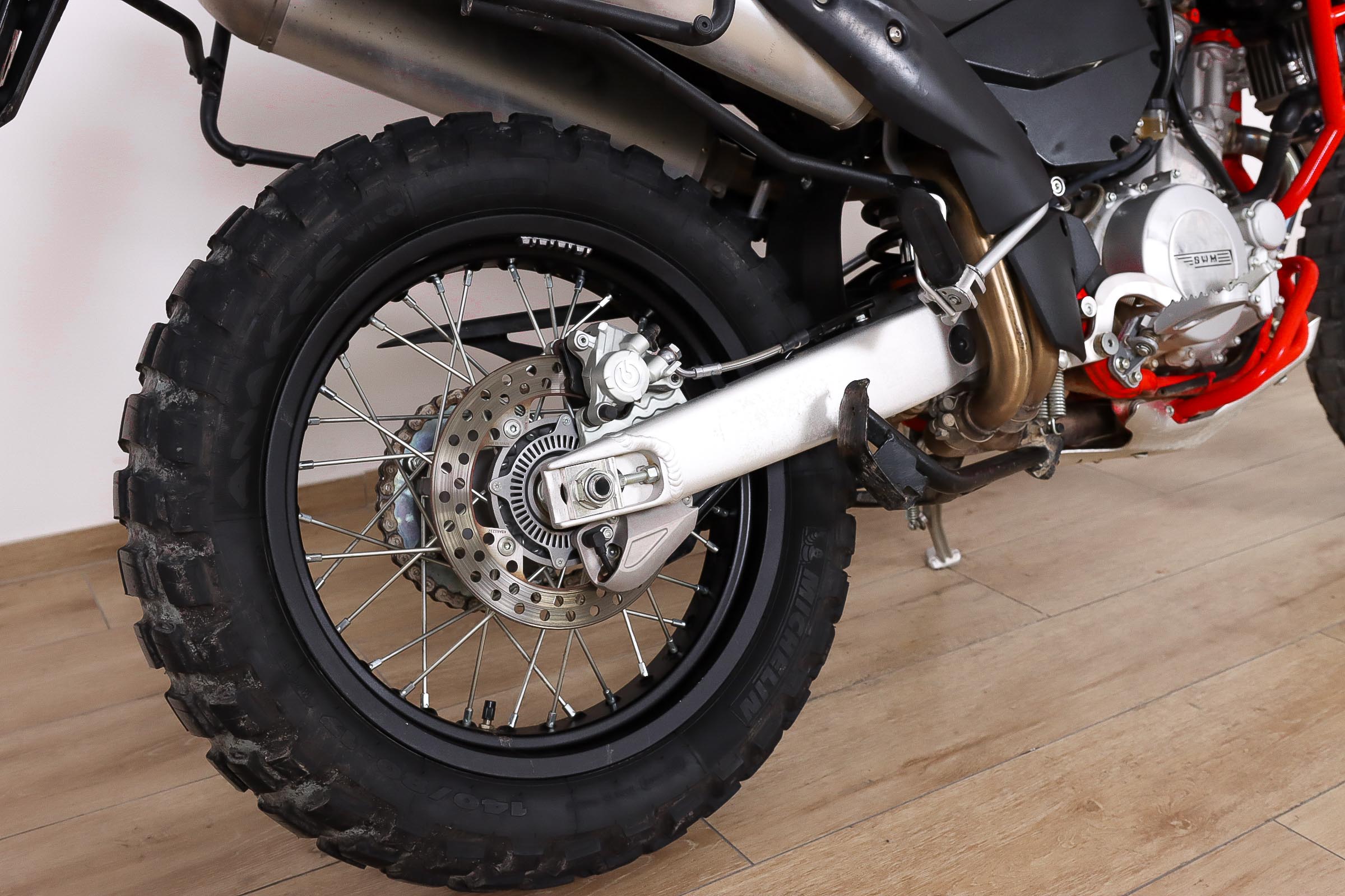 SWM Super Dual T promoSWM5 SWM Super Dual T promoSWM5