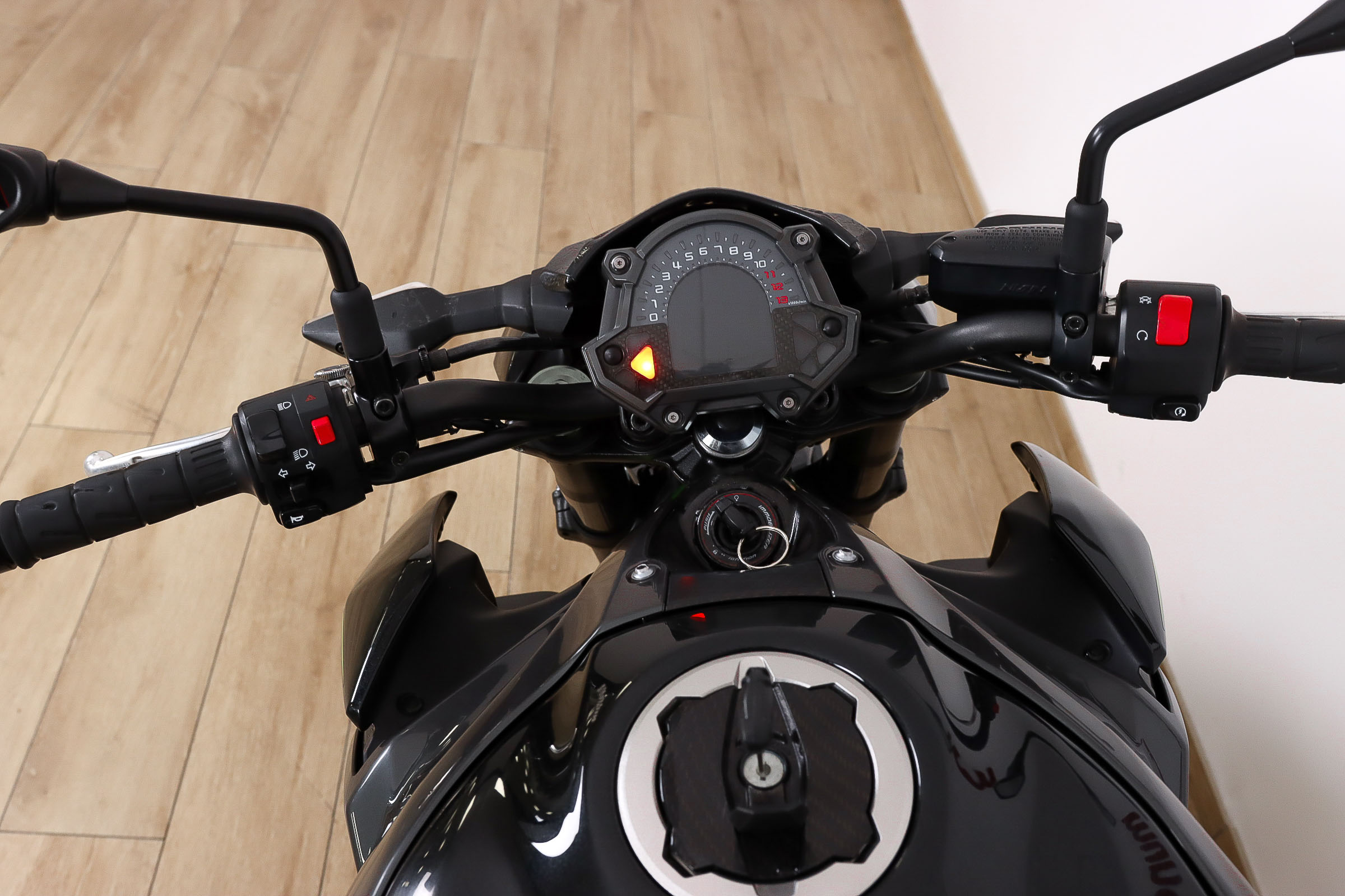 KAWASAKI Z 900KAWASAKI9 KAWASAKI Z 900KAWASAKI9
