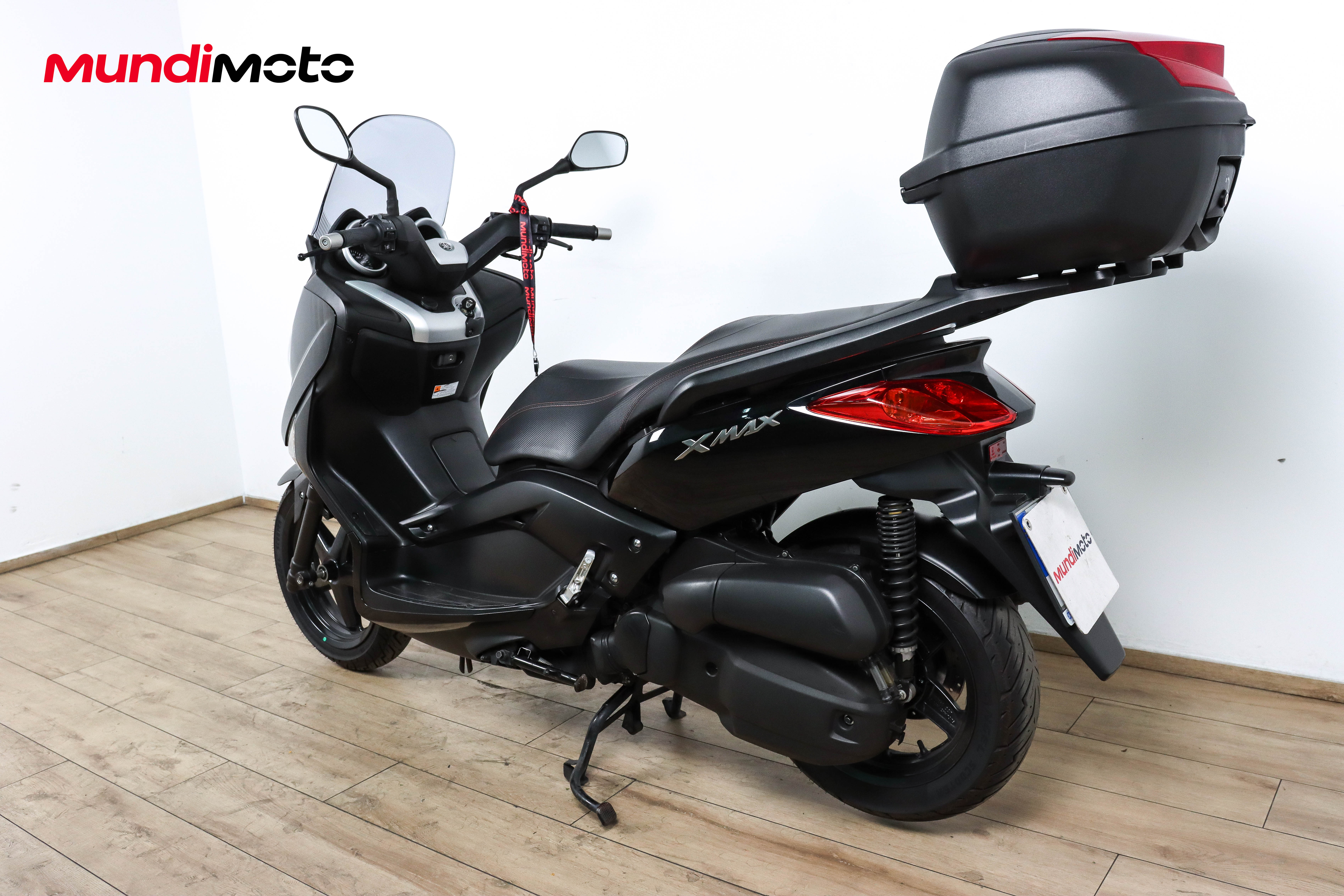 YAMAHA X MAX 125YAMAHA6 YAMAHA X MAX 125YAMAHA6