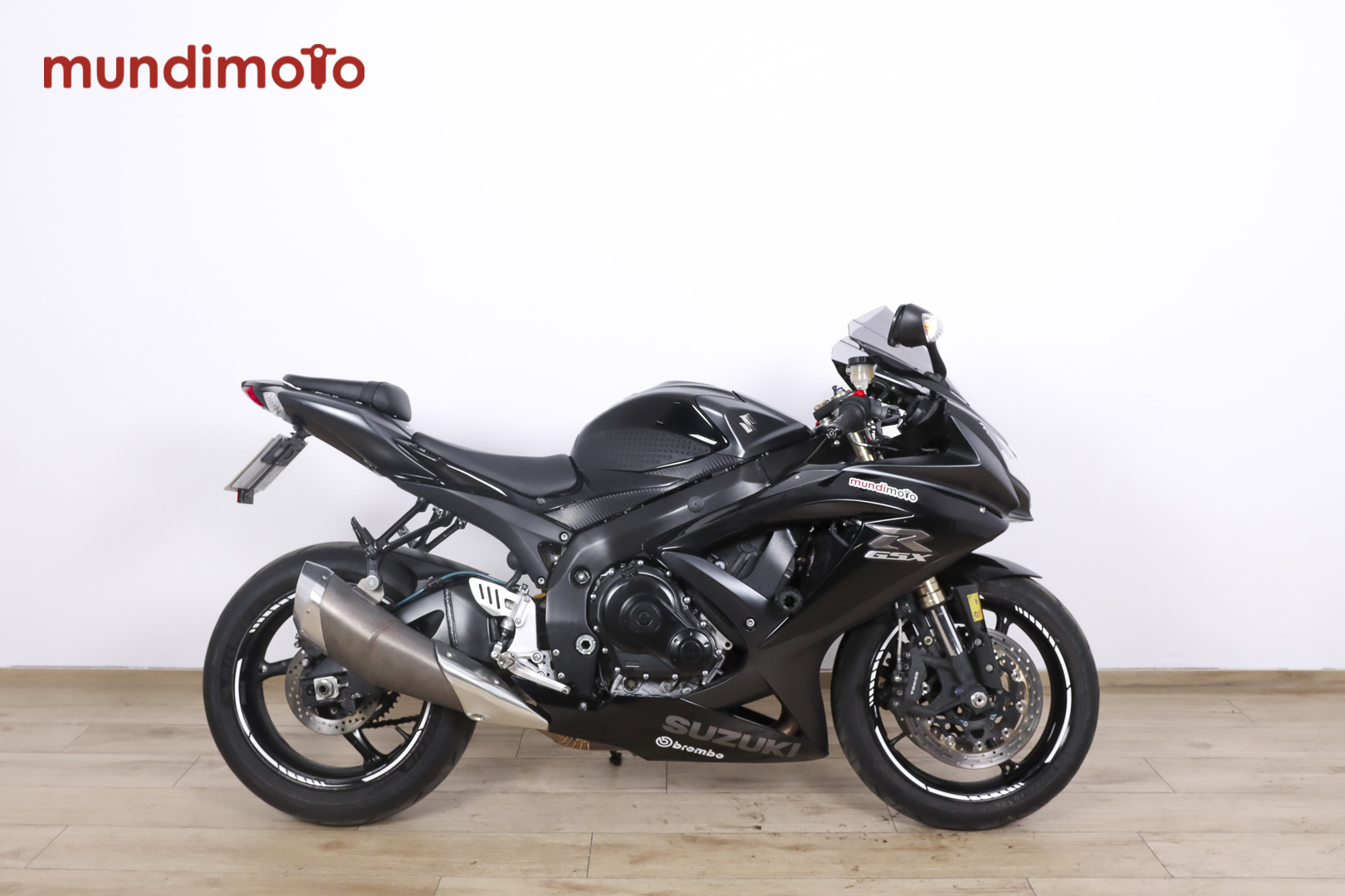 SUZUKI GSX R600SUZUKI0 SUZUKI GSX R600SUZUKI0