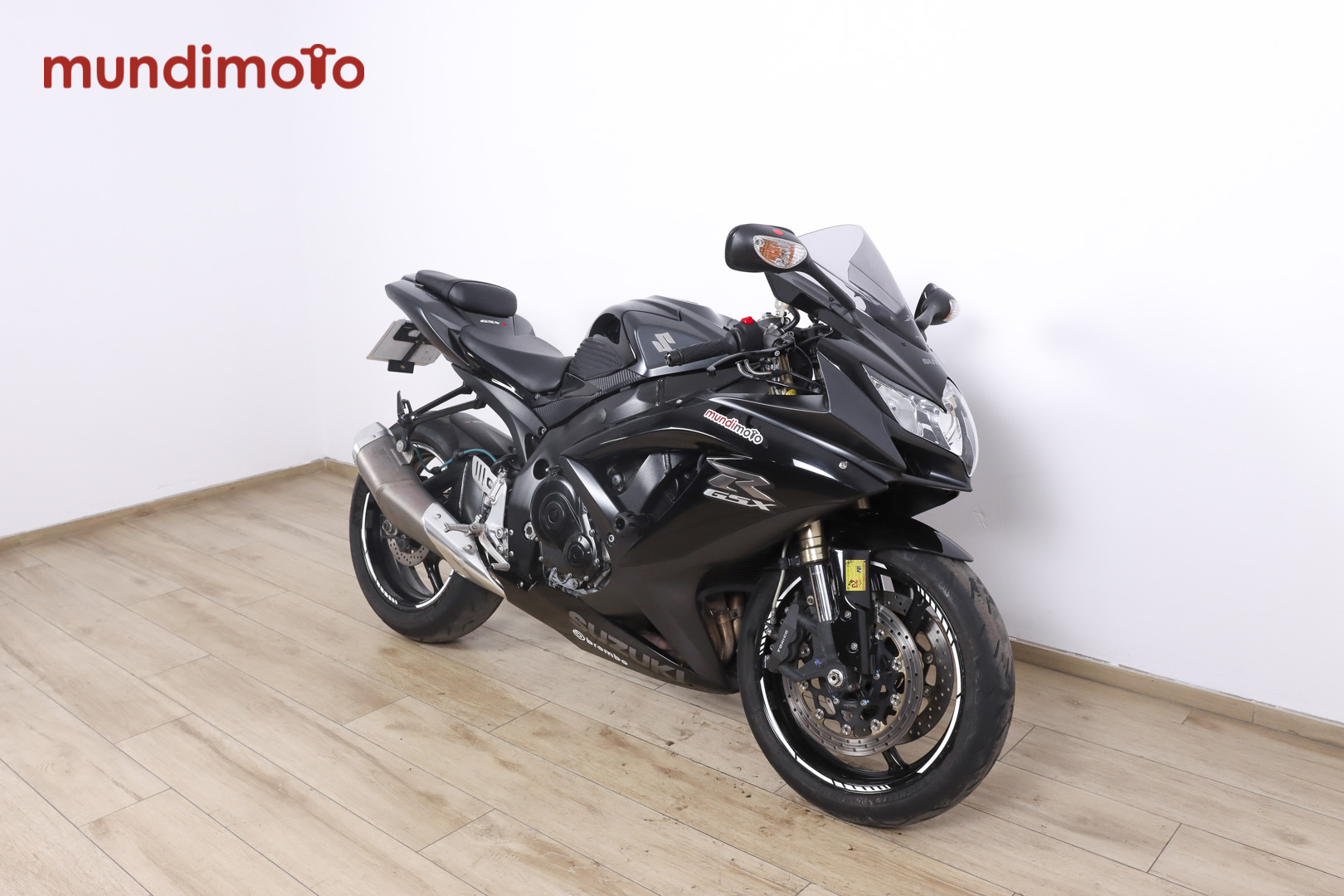 SUZUKI GSX R600SUZUKI1 SUZUKI GSX R600SUZUKI1