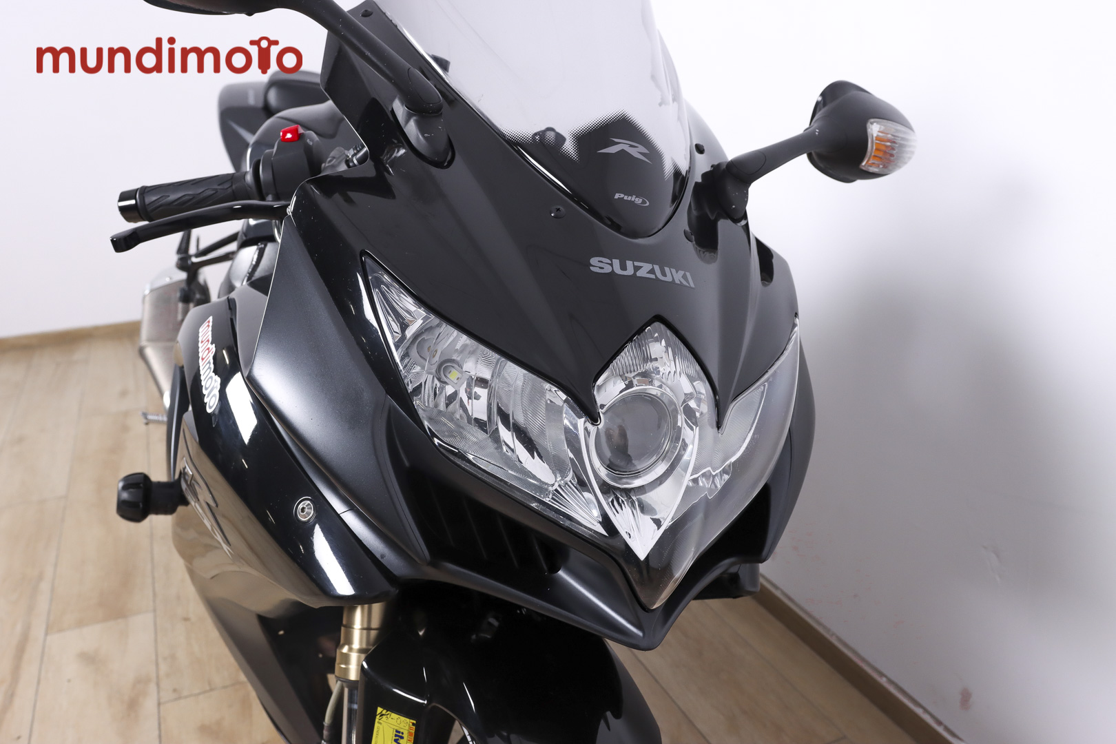 SUZUKI GSX R600SUZUKI3 SUZUKI GSX R600SUZUKI3