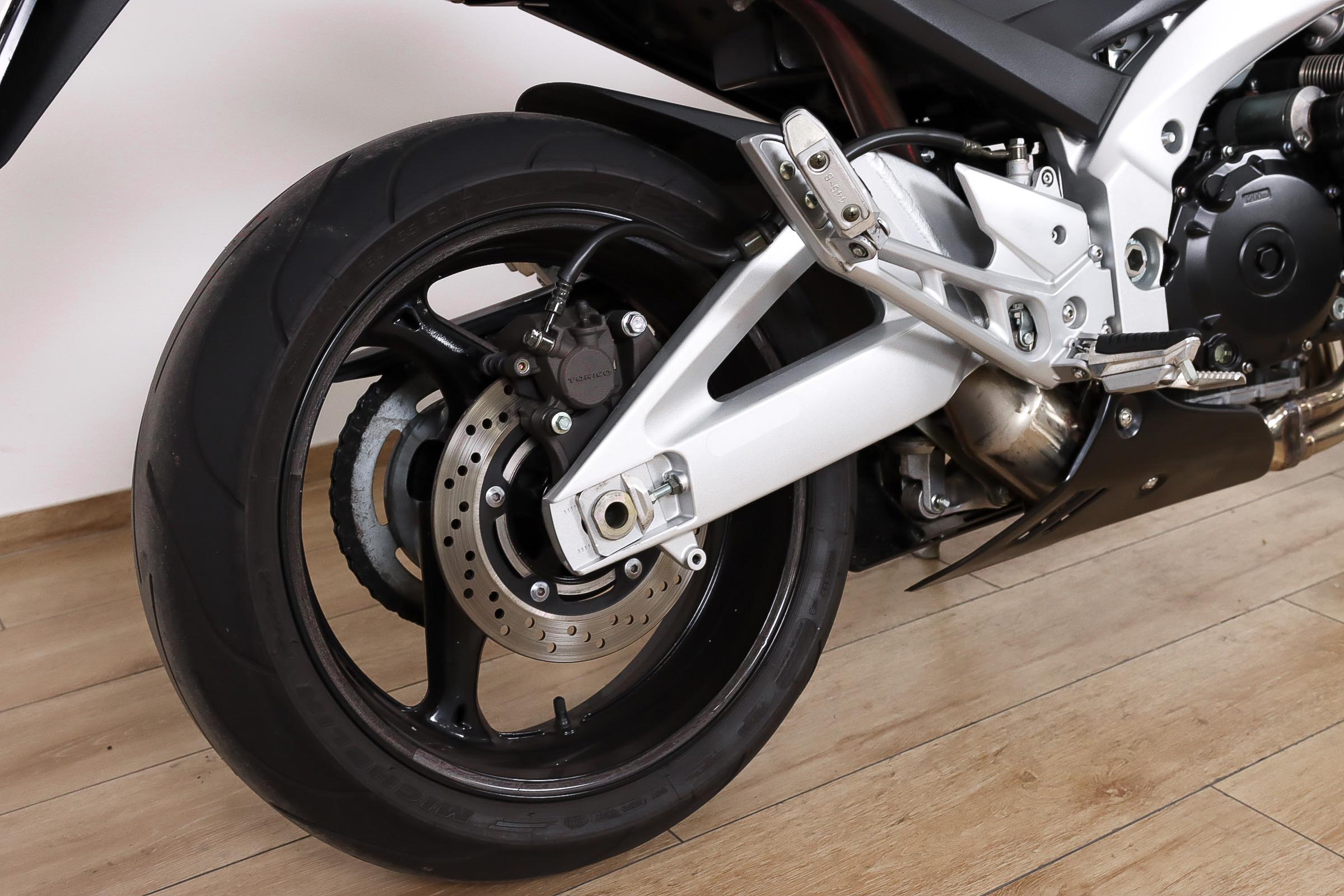 SUZUKI GSR 600SUZUKI6 SUZUKI GSR 600SUZUKI6