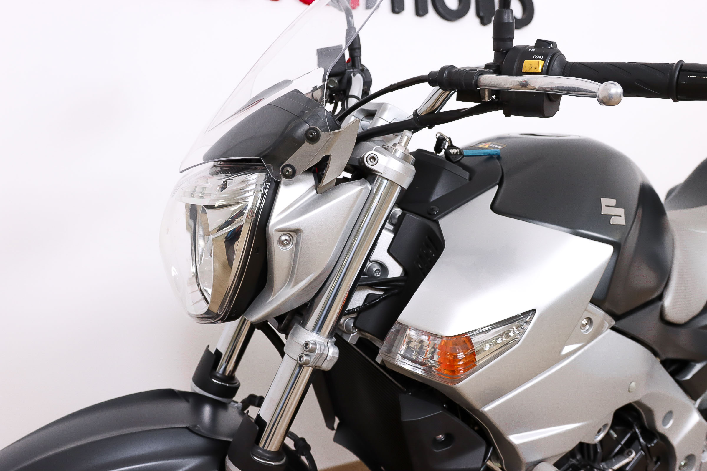 SUZUKI GSR 600SUZUKI12 SUZUKI GSR 600SUZUKI12