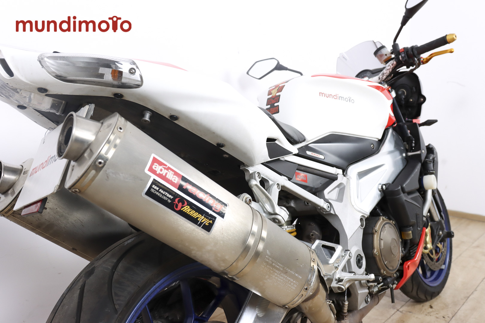 APRILIA Tuono 1000 RAPRILIA3 APRILIA Tuono 1000 RAPRILIA3