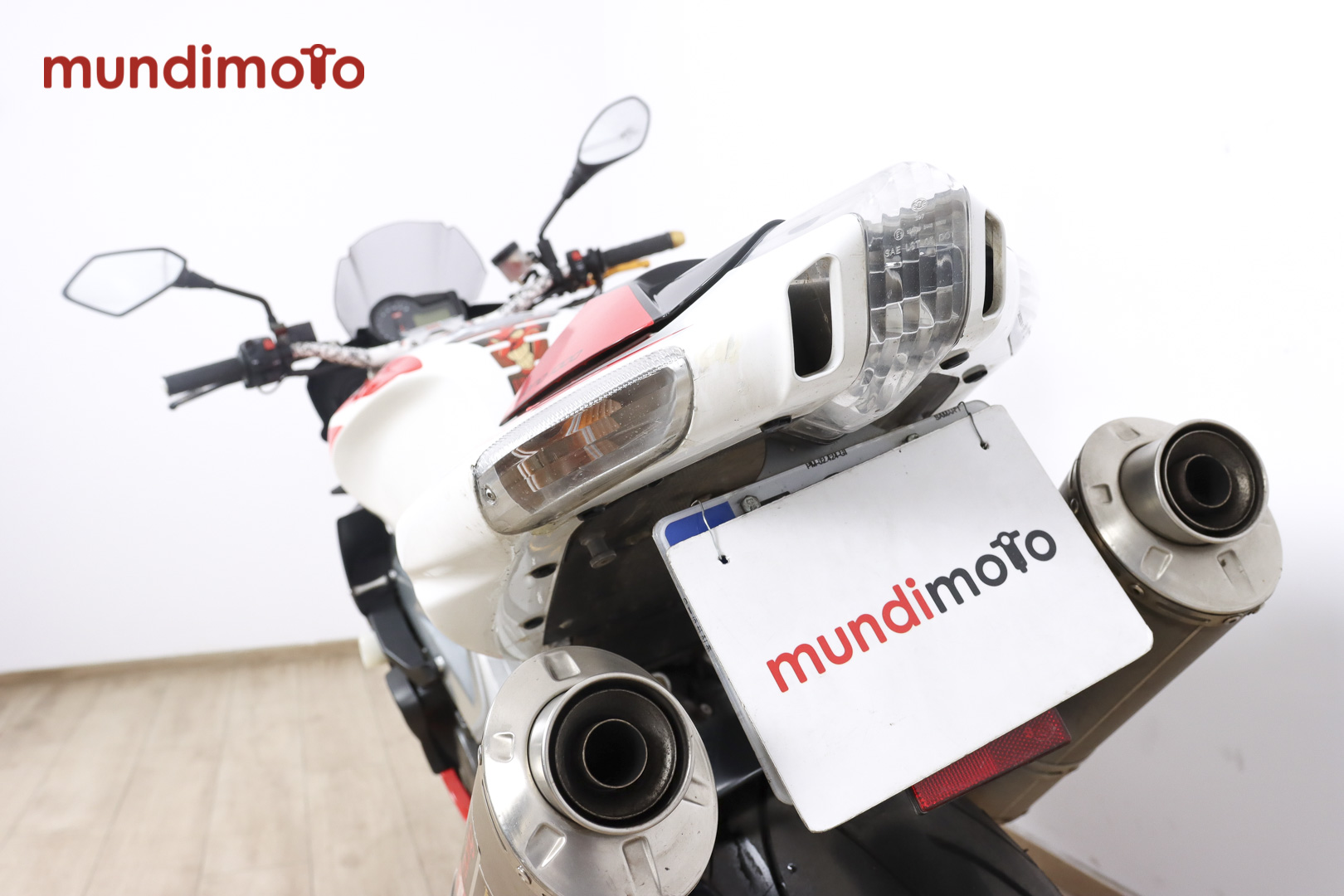 APRILIA Tuono 1000 RAPRILIA9 APRILIA Tuono 1000 RAPRILIA9