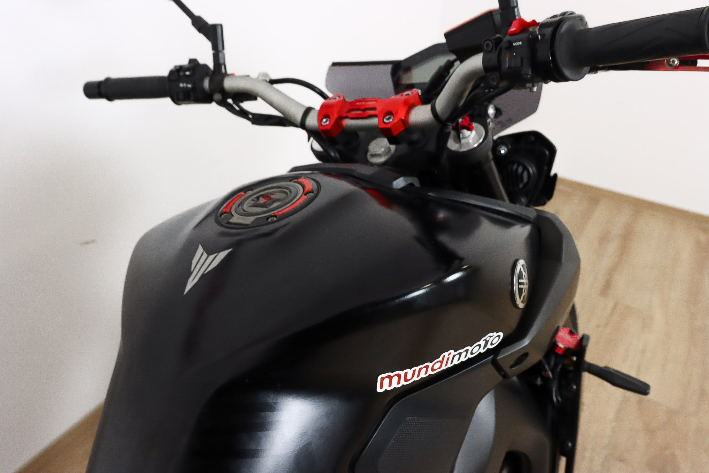 YAMAHA MT 09YAMAHA4 YAMAHA MT 09YAMAHA4