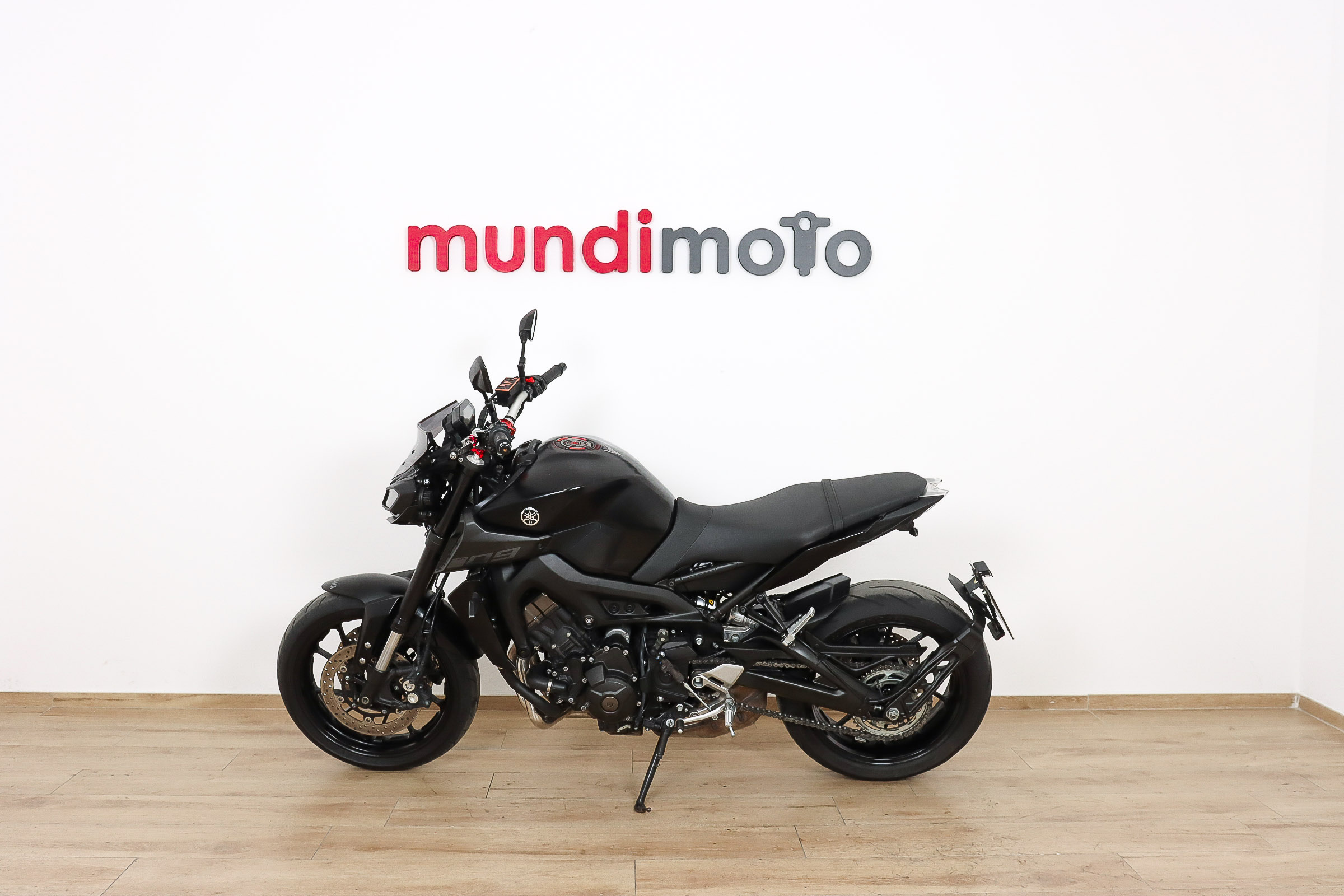 YAMAHA MT 09YAMAHA8 YAMAHA MT 09YAMAHA8