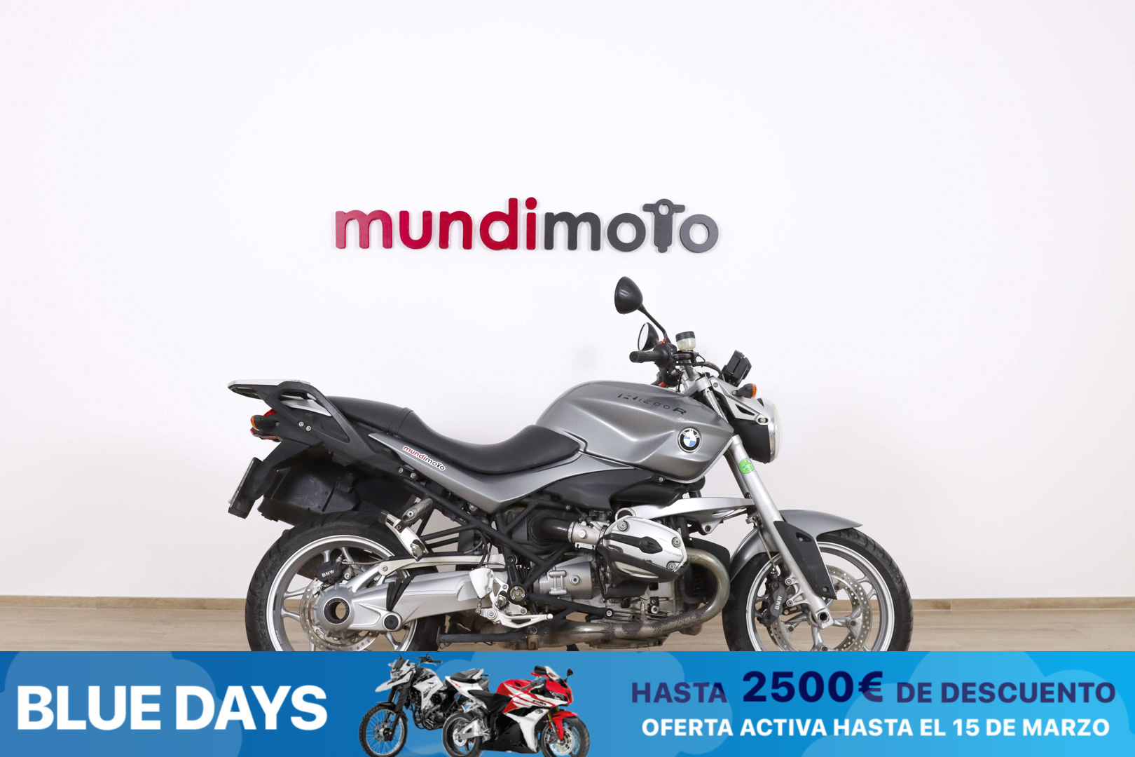 BMW R 1200 R promoBMW0 BMW R 1200 R promoBMW0