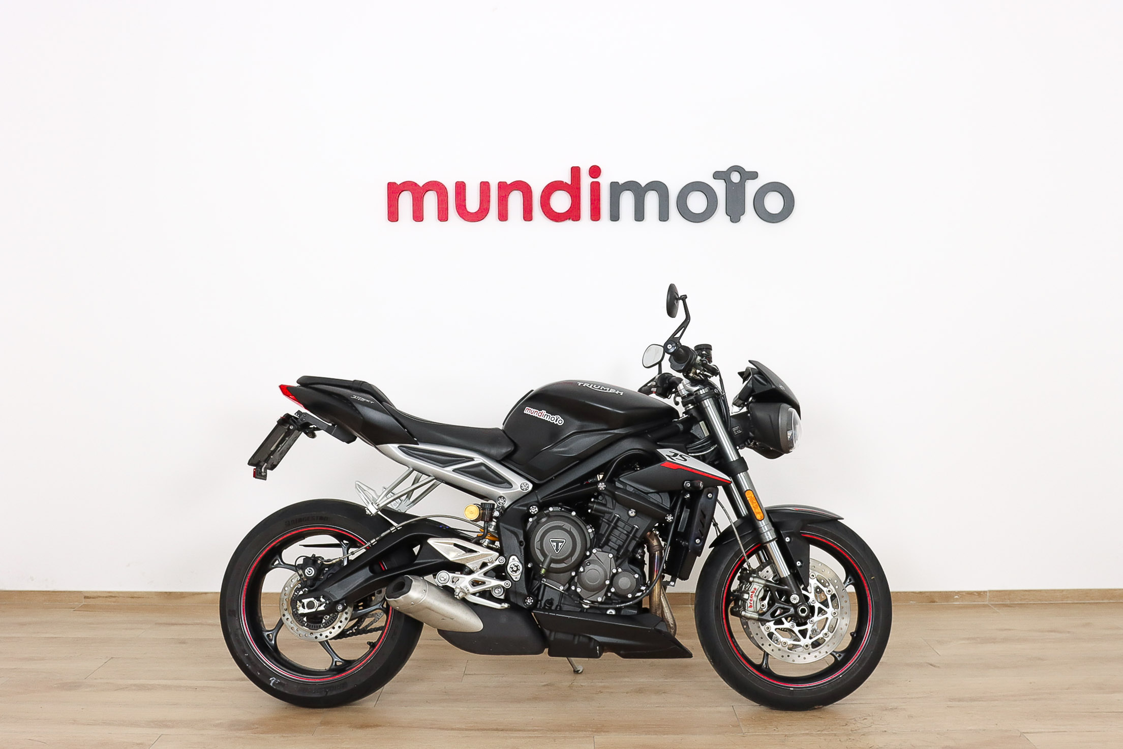 TRIUMPH STREET TRIPLE RSTRIUMPH0 TRIUMPH STREET TRIPLE RSTRIUMPH0