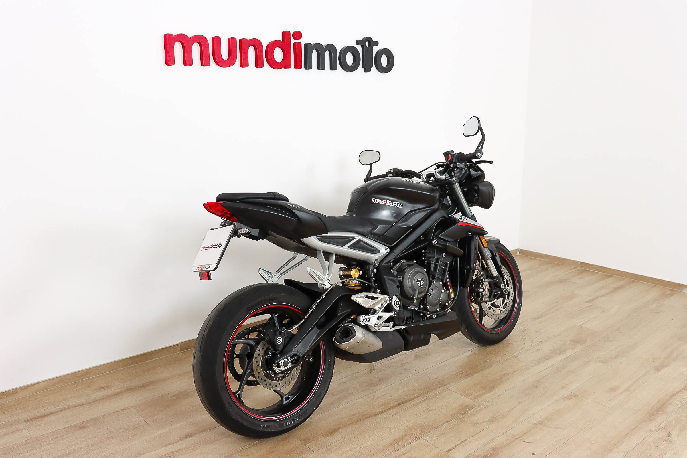 TRIUMPH STREET TRIPLE RSTRIUMPH1 TRIUMPH STREET TRIPLE RSTRIUMPH1