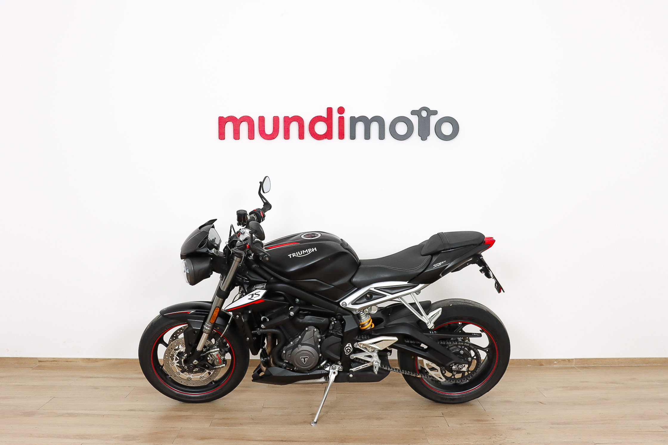TRIUMPH STREET TRIPLE RSTRIUMPH8 TRIUMPH STREET TRIPLE RSTRIUMPH8