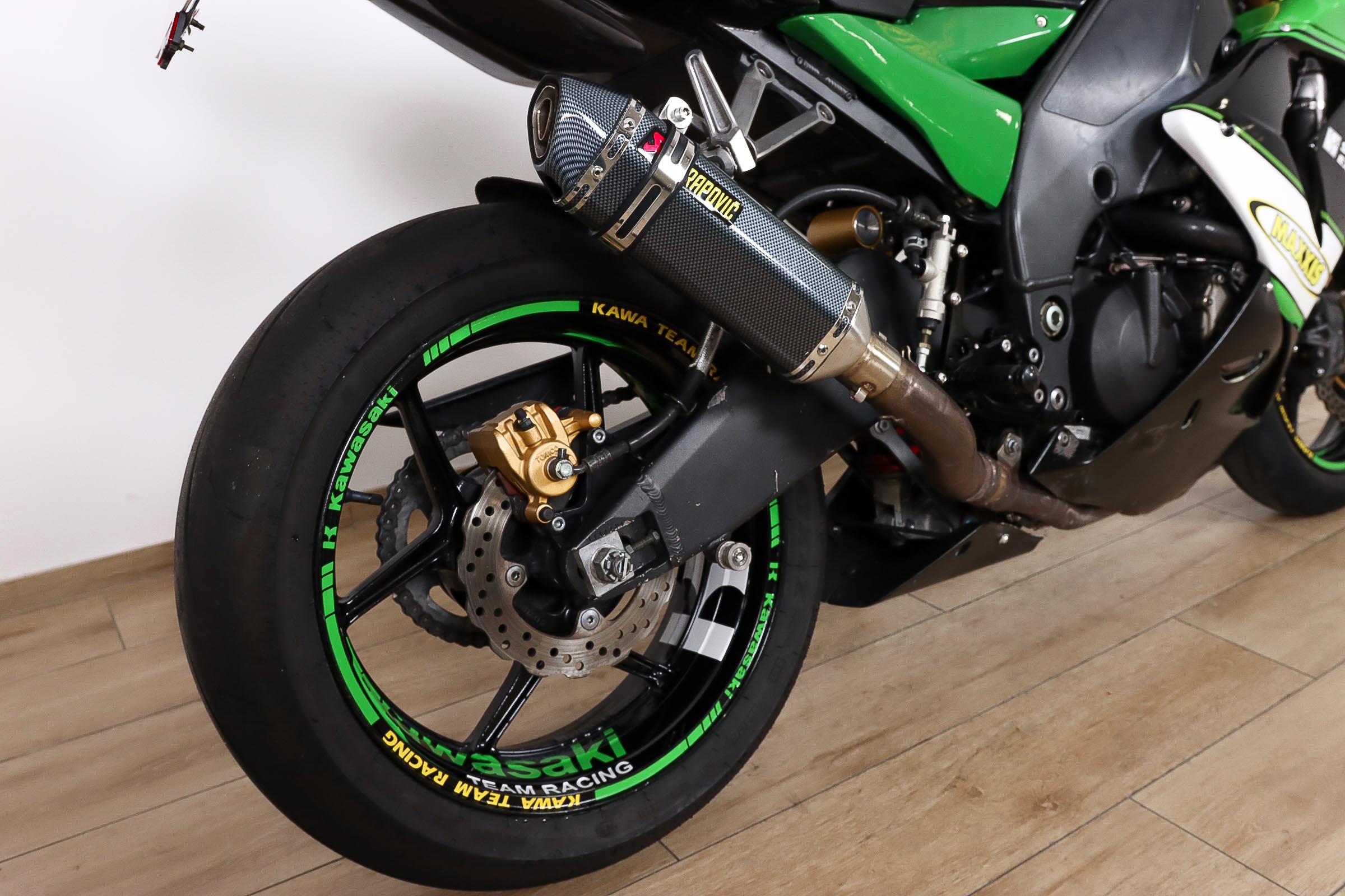 KAWASAKI ZX 10RKAWASAKI4 KAWASAKI ZX 10RKAWASAKI4