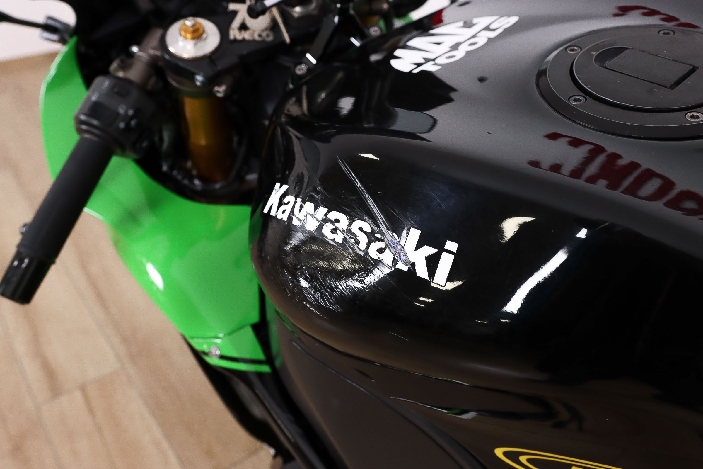 KAWASAKI ZX 10RKAWASAKI10 KAWASAKI ZX 10RKAWASAKI10