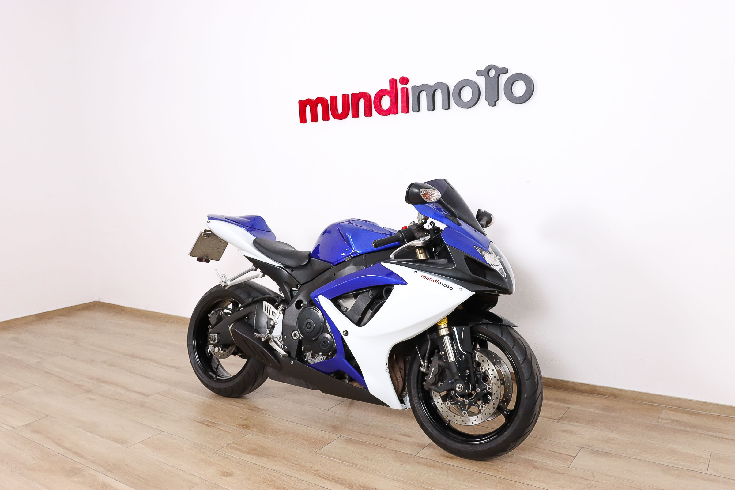 SUZUKI GSX R600SUZUKI1 SUZUKI GSX R600SUZUKI1
