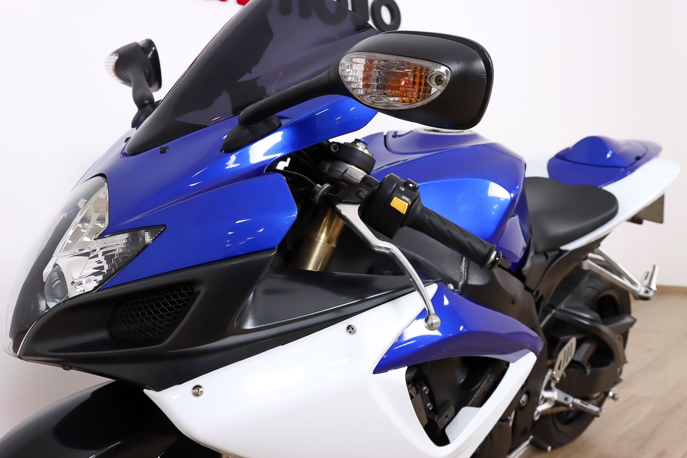 SUZUKI GSX R600SUZUKI11 SUZUKI GSX R600SUZUKI11