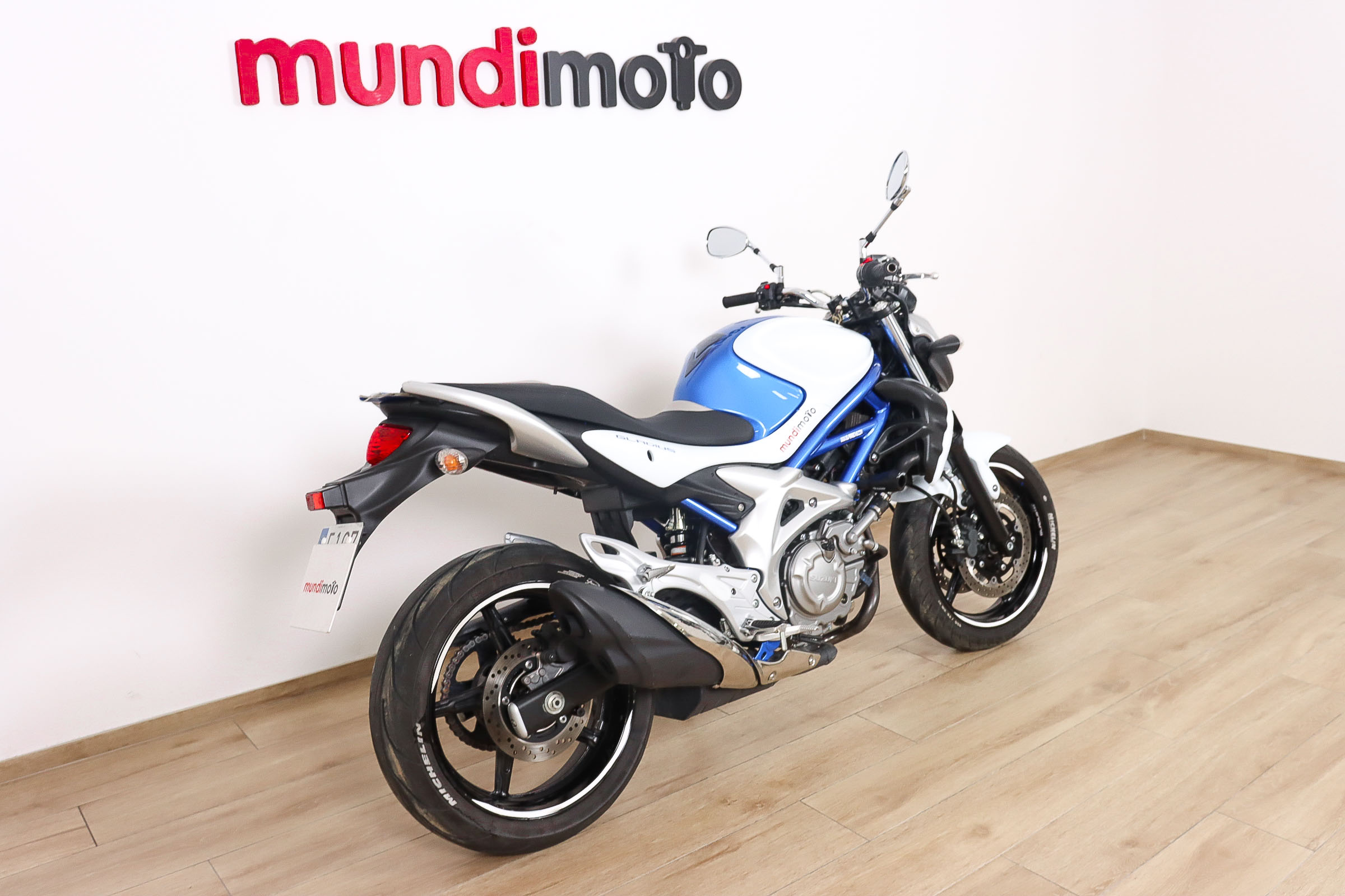 SUZUKI Gladius 650SUZUKI1 SUZUKI Gladius 650SUZUKI1