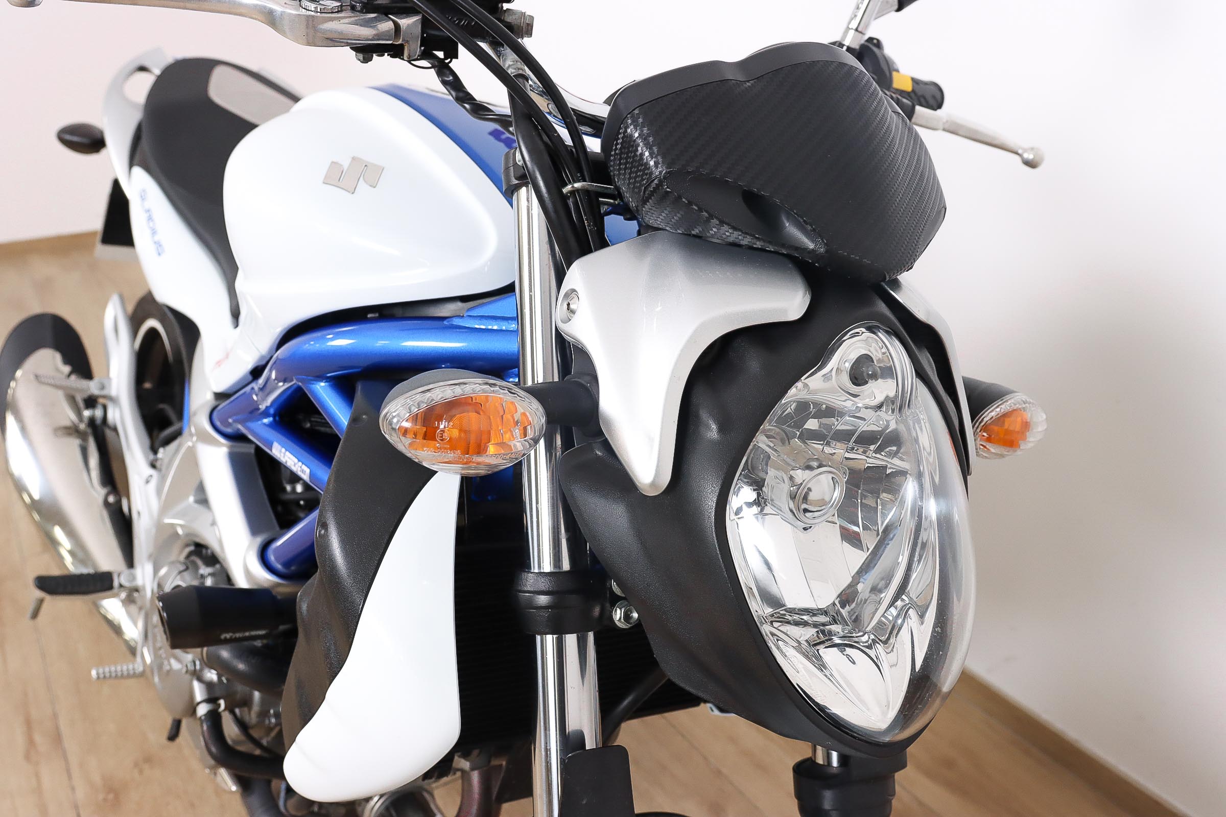 SUZUKI Gladius 650SUZUKI3 SUZUKI Gladius 650SUZUKI3