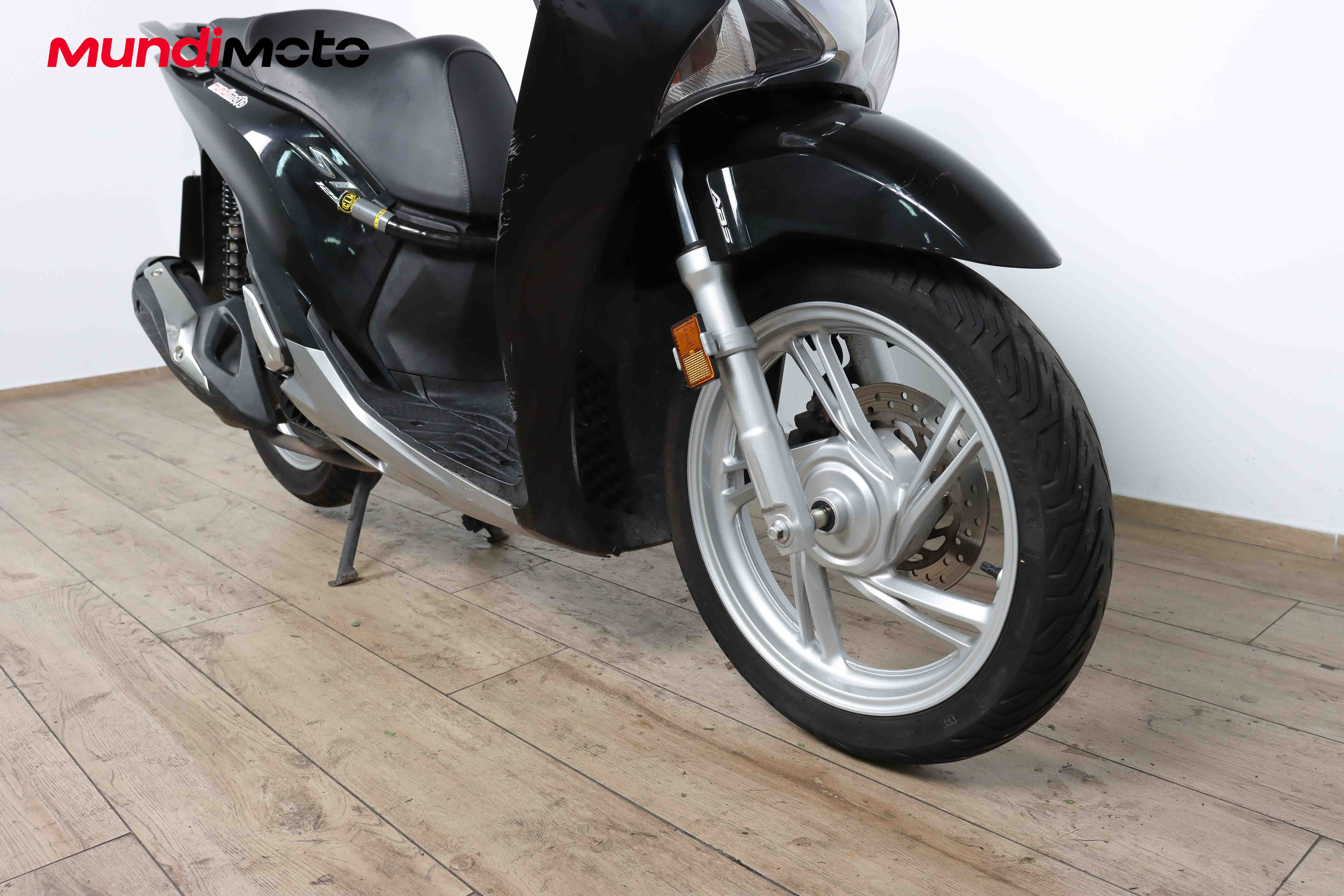 HONDA SH125i ABSHONDA4 HONDA SH125i ABSHONDA4