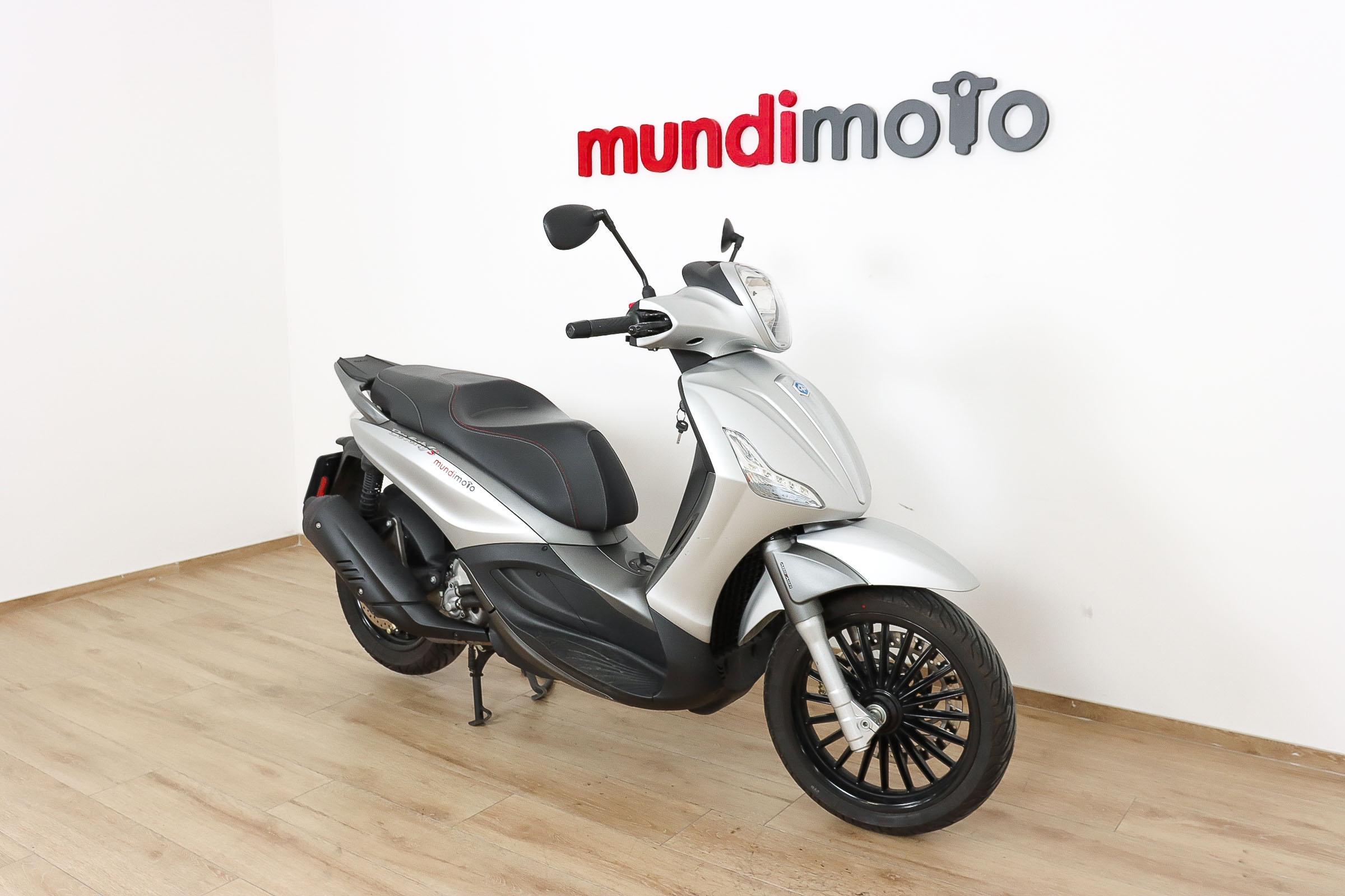 PIAGGIO Beverly 300IEPIAGGIO3 PIAGGIO Beverly 300IEPIAGGIO3