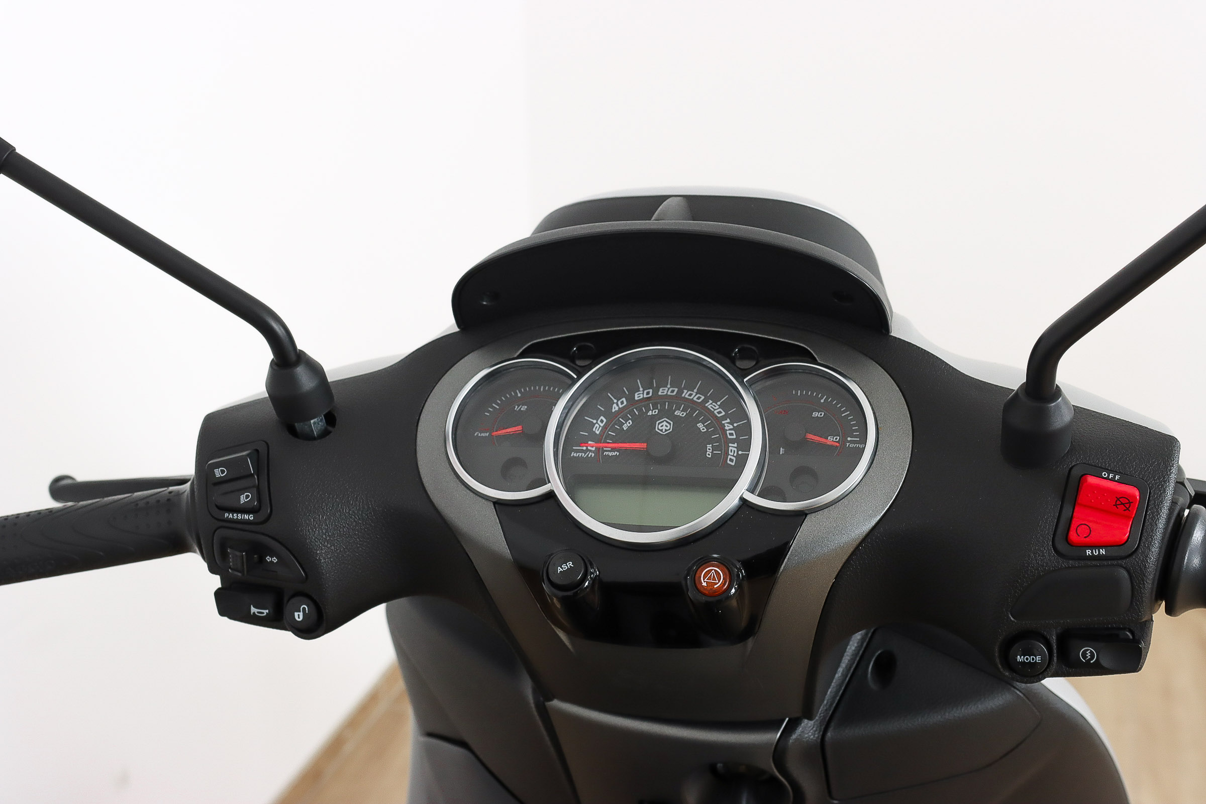 PIAGGIO Beverly 300IEPIAGGIO5 PIAGGIO Beverly 300IEPIAGGIO5