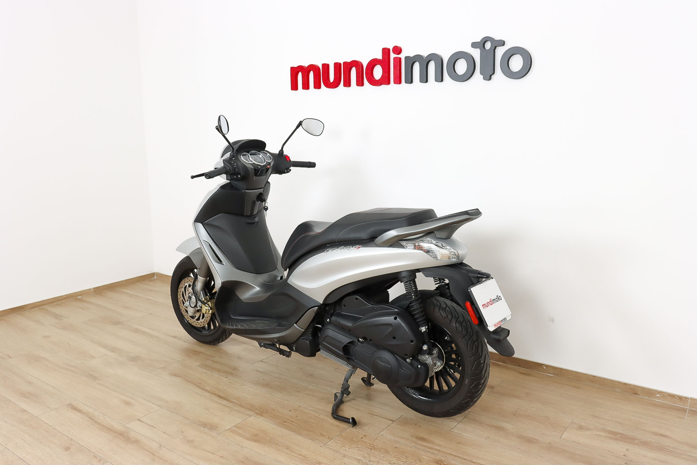 PIAGGIO Beverly 300IEPIAGGIO9 PIAGGIO Beverly 300IEPIAGGIO9