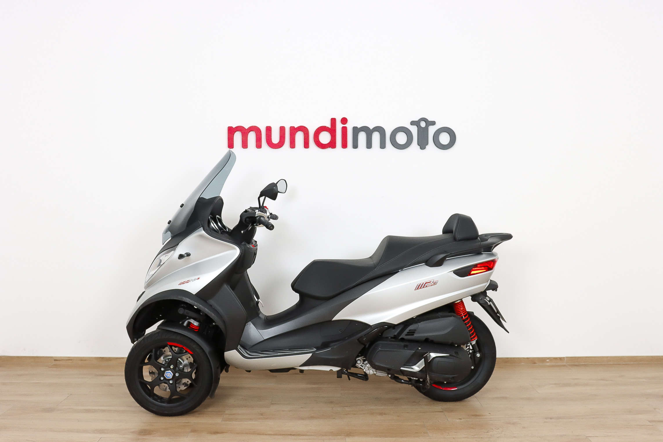 PIAGGIO MP3 350 ABS/ASR promoPIAGGIO8 PIAGGIO MP3 350 ABS/ASR promoPIAGGIO8