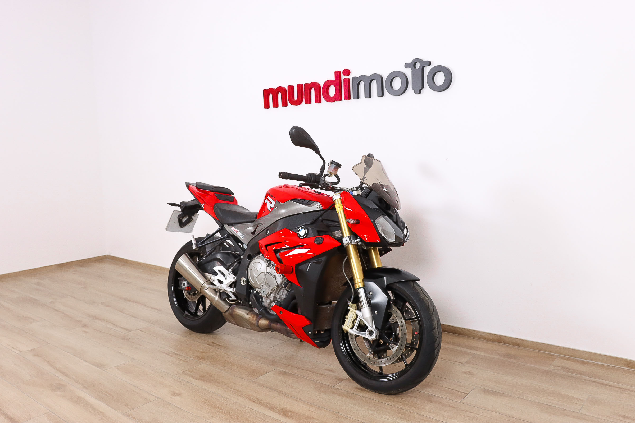 BMW S 1000 R promoBMW1 BMW S 1000 R promoBMW1